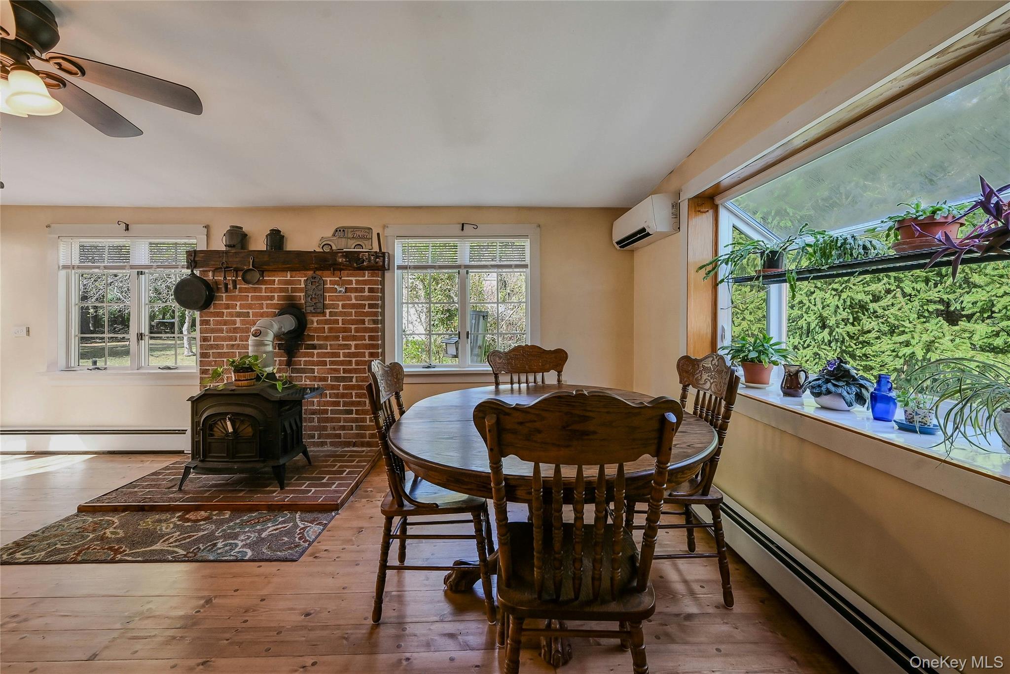 #14 photo, 147 N Country Road, サフォーク郡 Mount Sinai , NY 11766