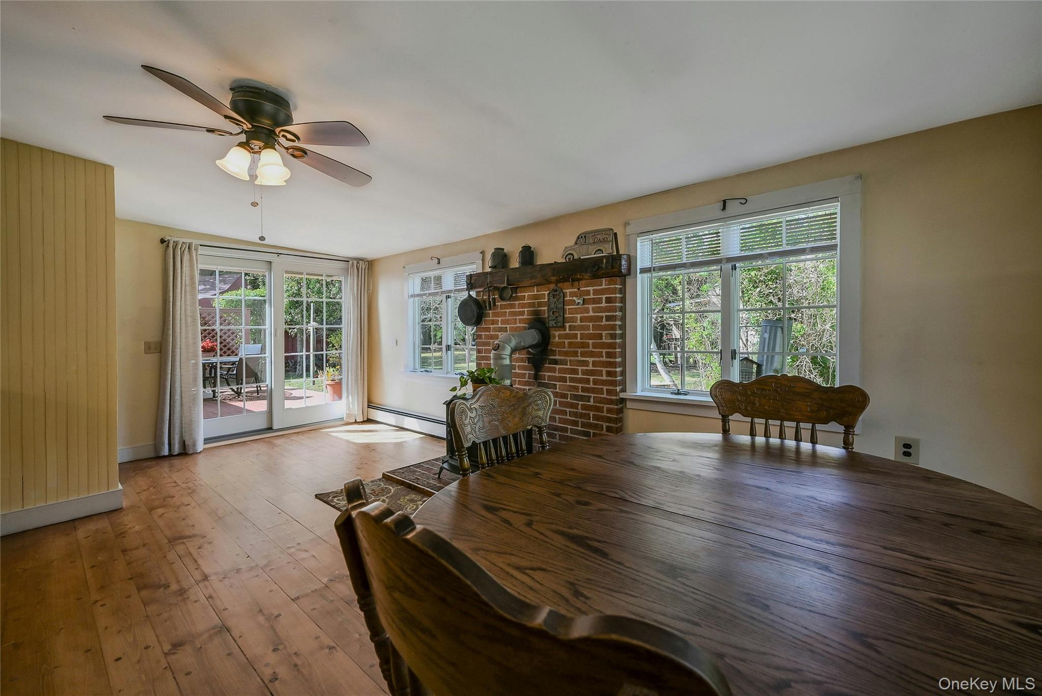 #15 photo, 147 N Country Road, サフォーク郡 Mount Sinai , NY 11766