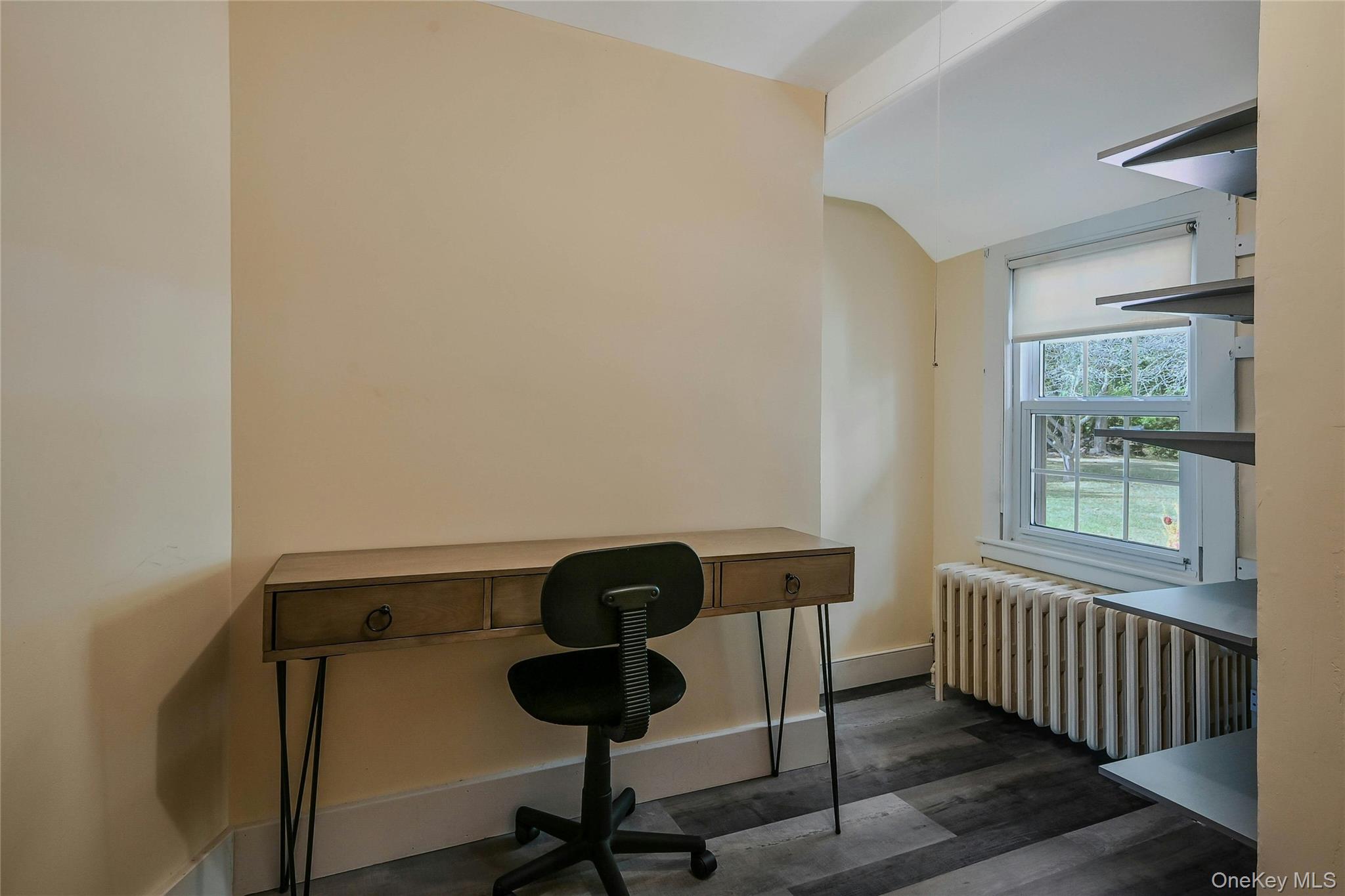 #18 photo, 147 N Country Road, サフォーク郡 Mount Sinai , NY 11766