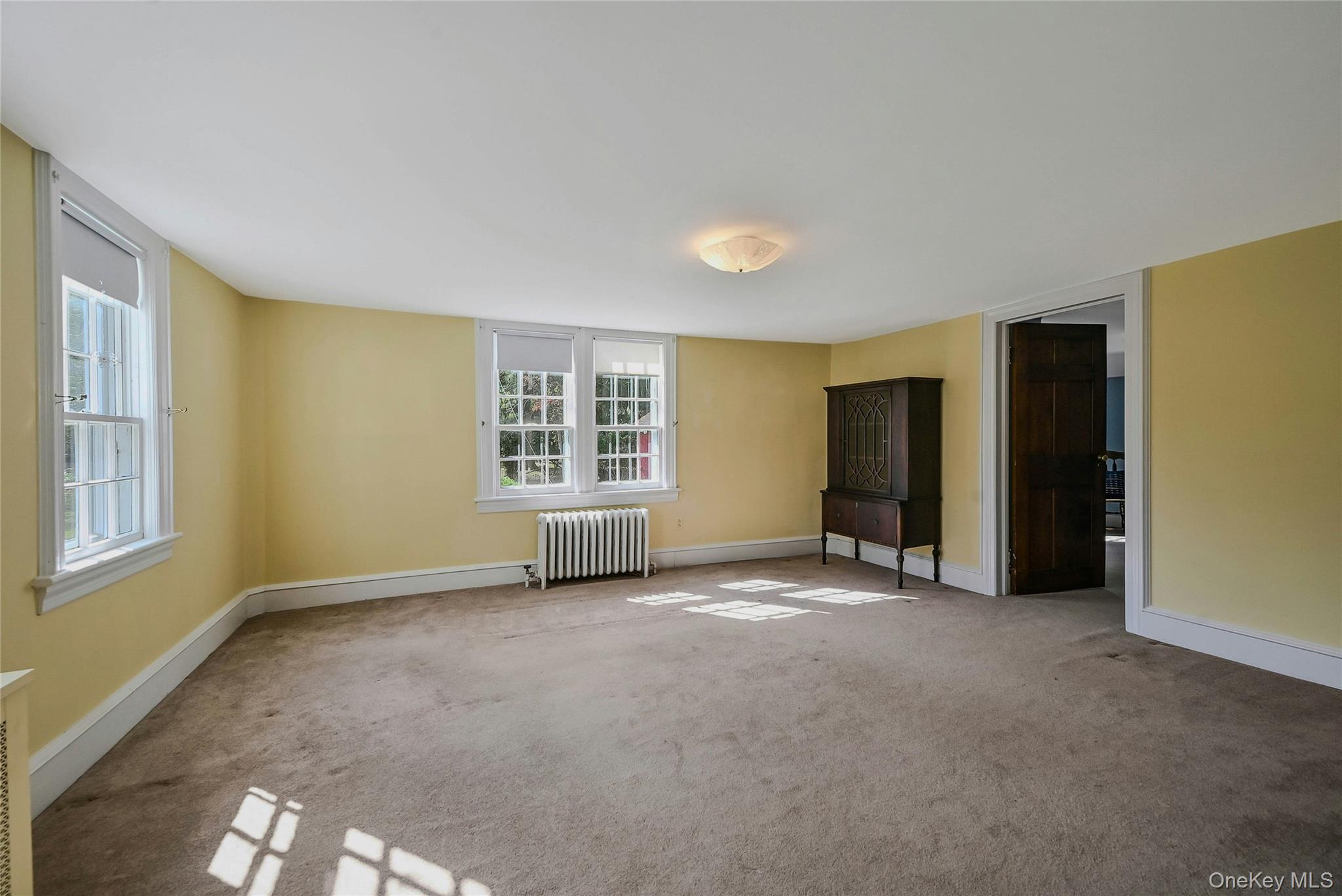 #5 photo, 147 N Country Road, サフォーク郡 Mount Sinai , NY 11766