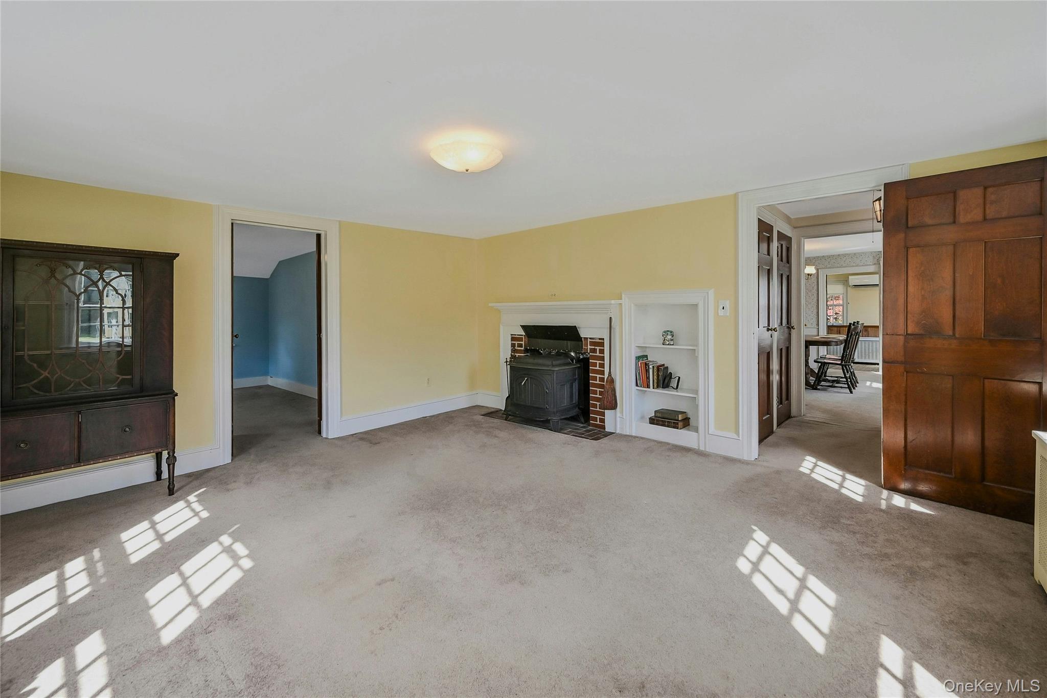 #6 photo, 147 N Country Road, サフォーク郡 Mount Sinai , NY 11766