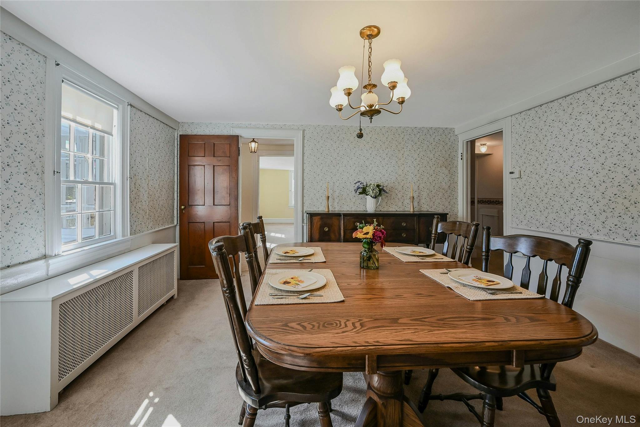 #8 photo, 147 N Country Road, サフォーク郡 Mount Sinai , NY 11766