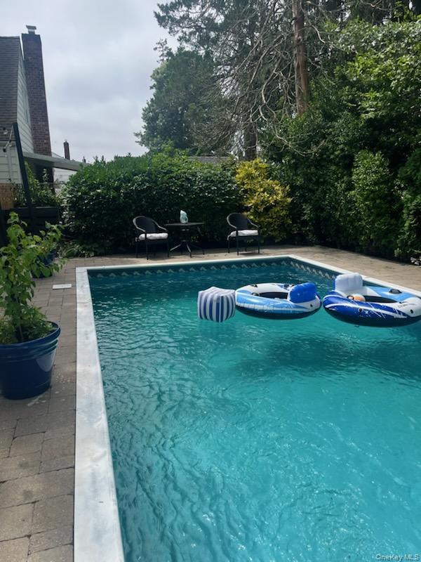 #17 photo, 453 Andrews Road, ナッソー郡 Mineola , NY 11501