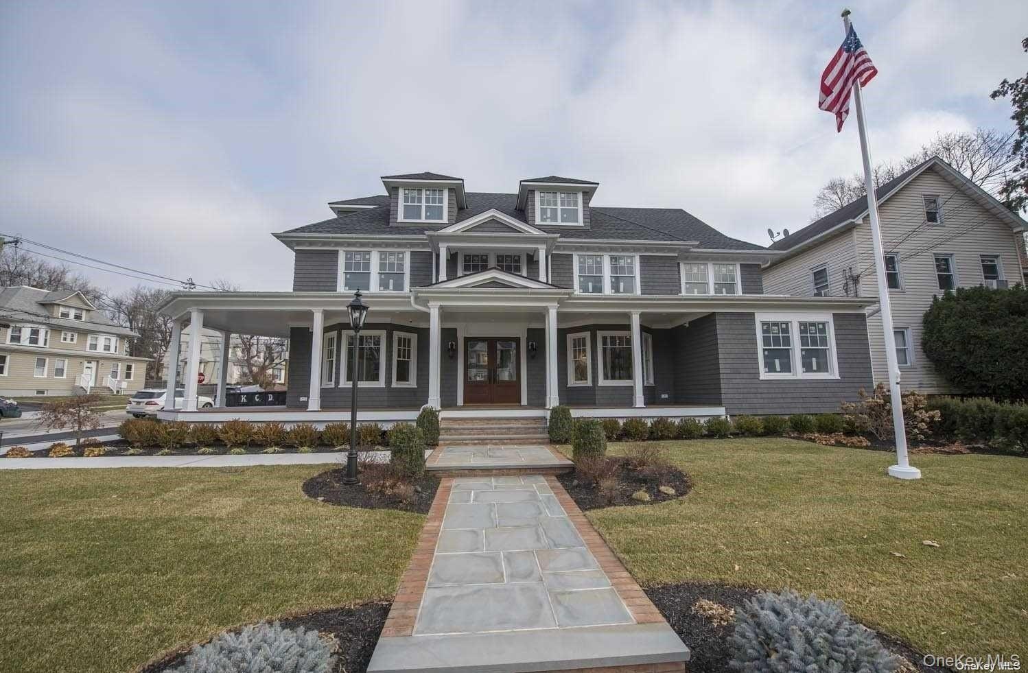 #1 photo, 444 New York Avenue, サフォーク郡 Huntington , NY 11743