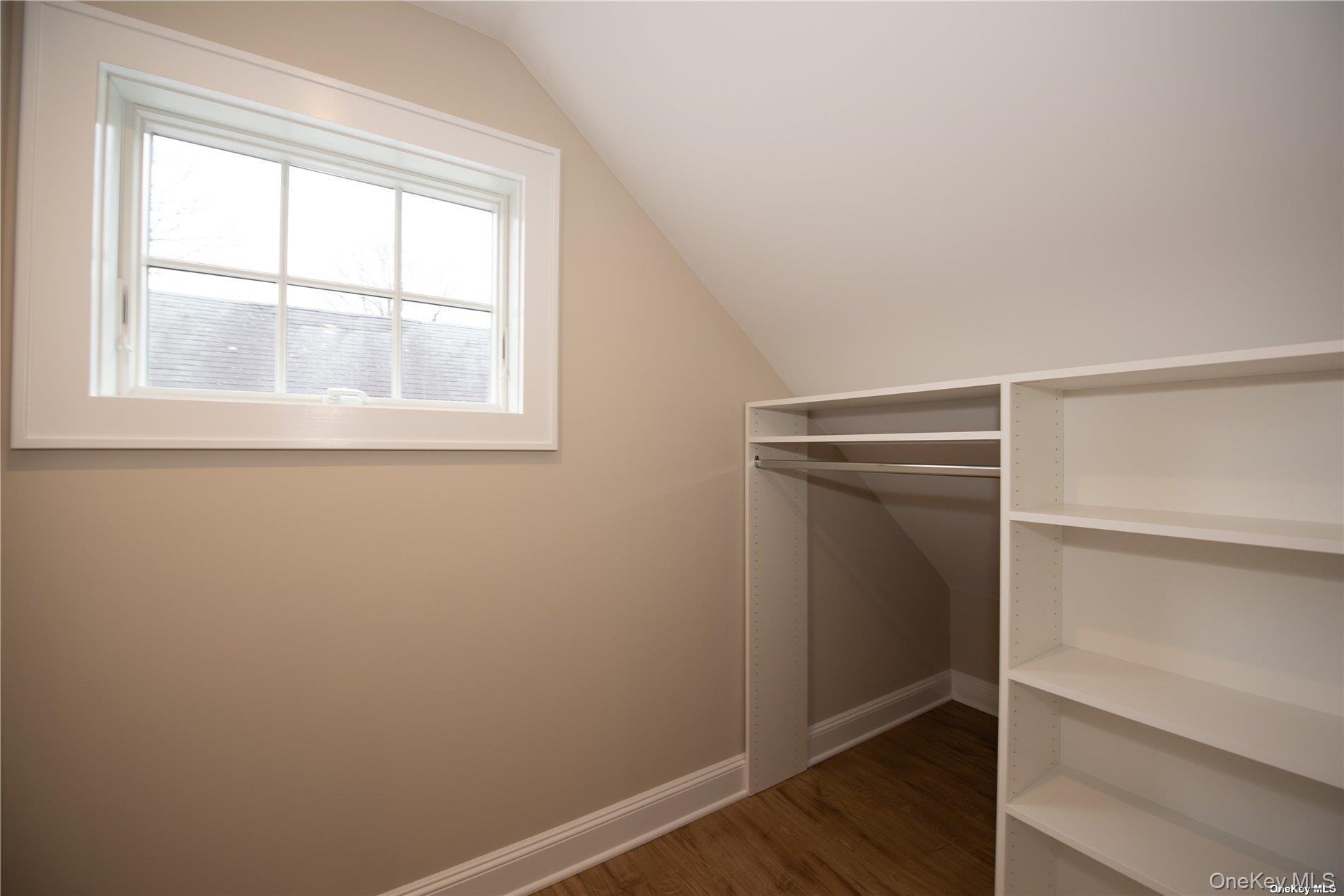 #9 photo, 444 New York Avenue, サフォーク郡 Huntington , NY 11743