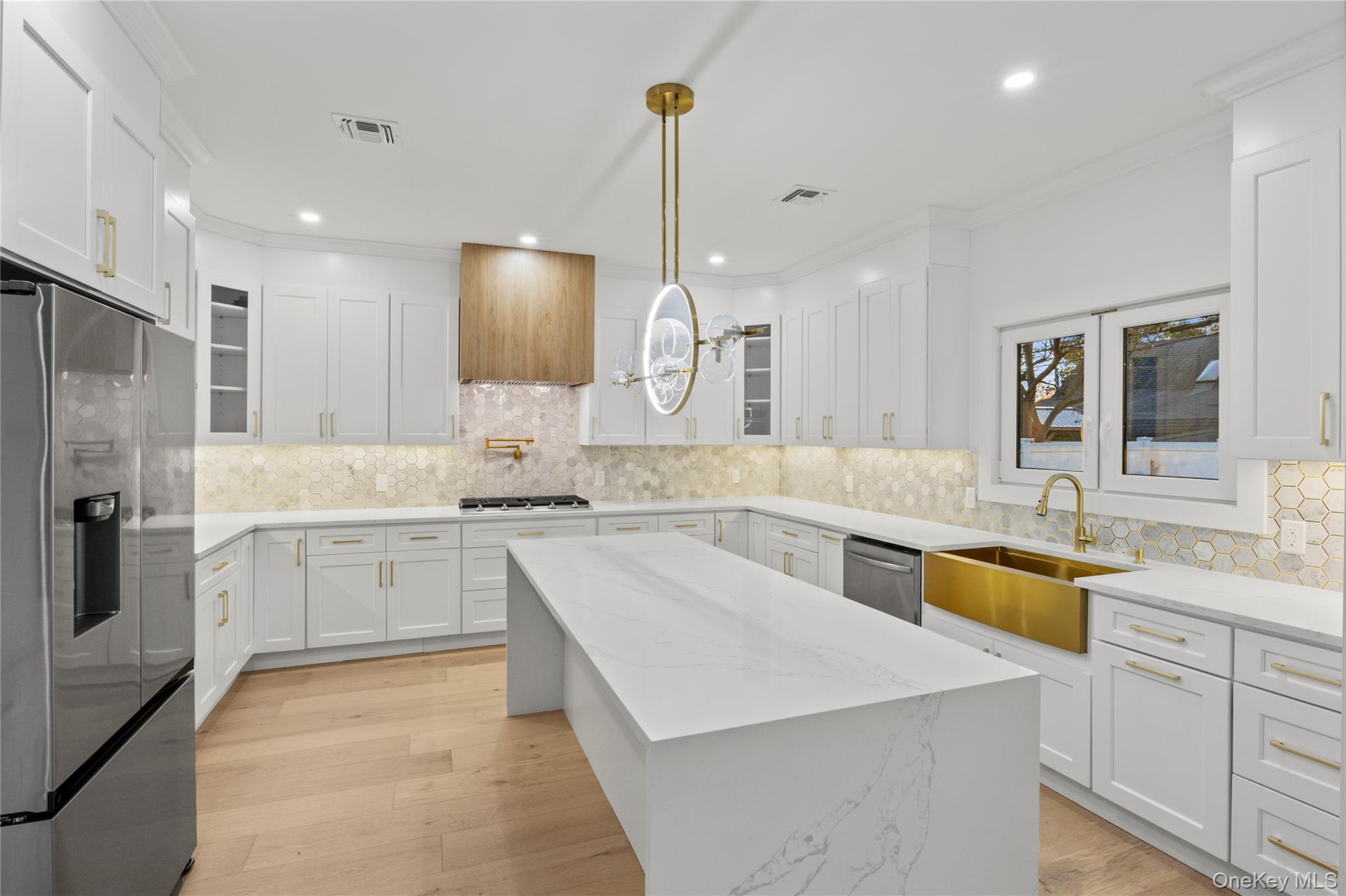 #13 photo, 182 Friends Lane, ナッソー郡 Westbury , NY 11590