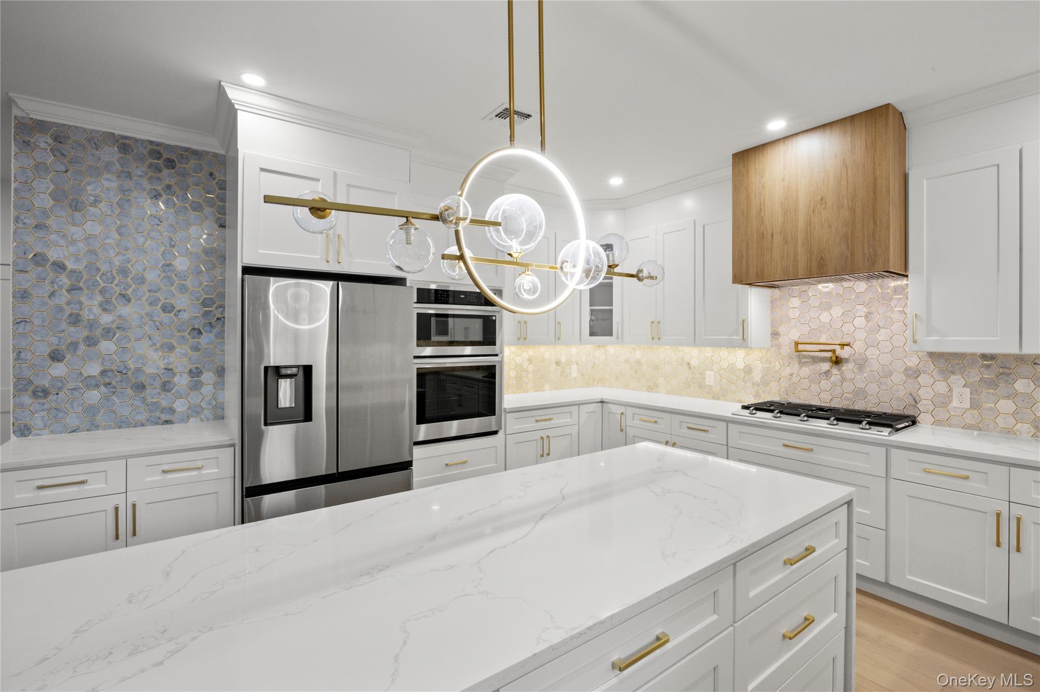 #16 photo, 182 Friends Lane, ナッソー郡 Westbury , NY 11590