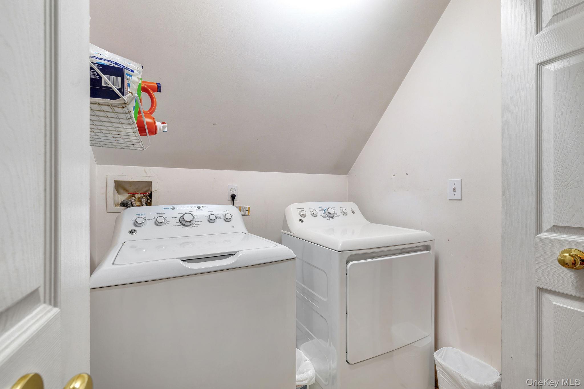 #19 photo, 26 Hollyberry Drive, Hopewell Junction , NY 12533