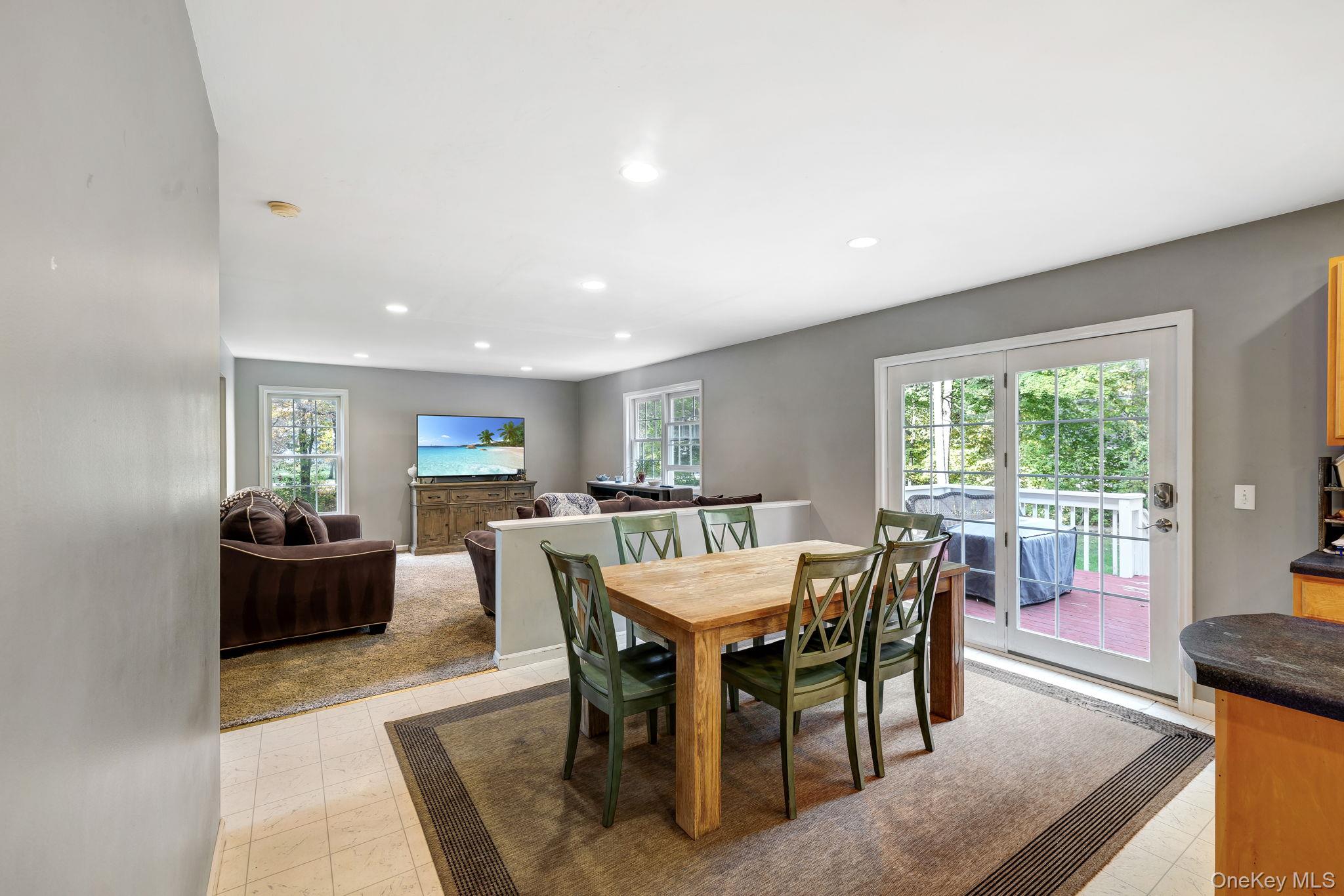 #7 photo, 26 Hollyberry Drive, Hopewell Junction , NY 12533