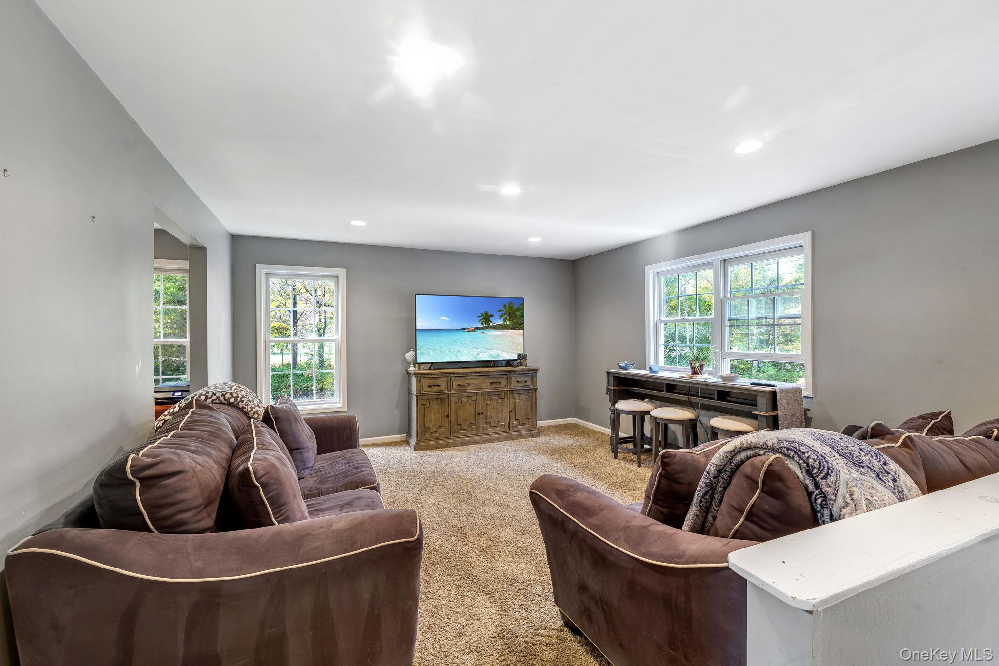 #8 photo, 26 Hollyberry Drive, Hopewell Junction , NY 12533