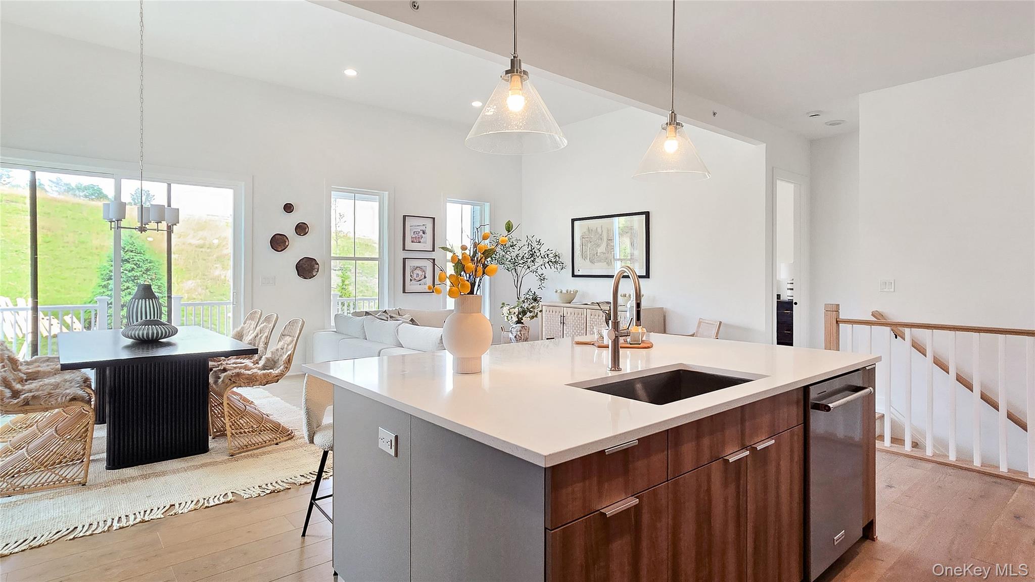 #4 photo, 2071 Summit Loop, Carmel , NY 10512