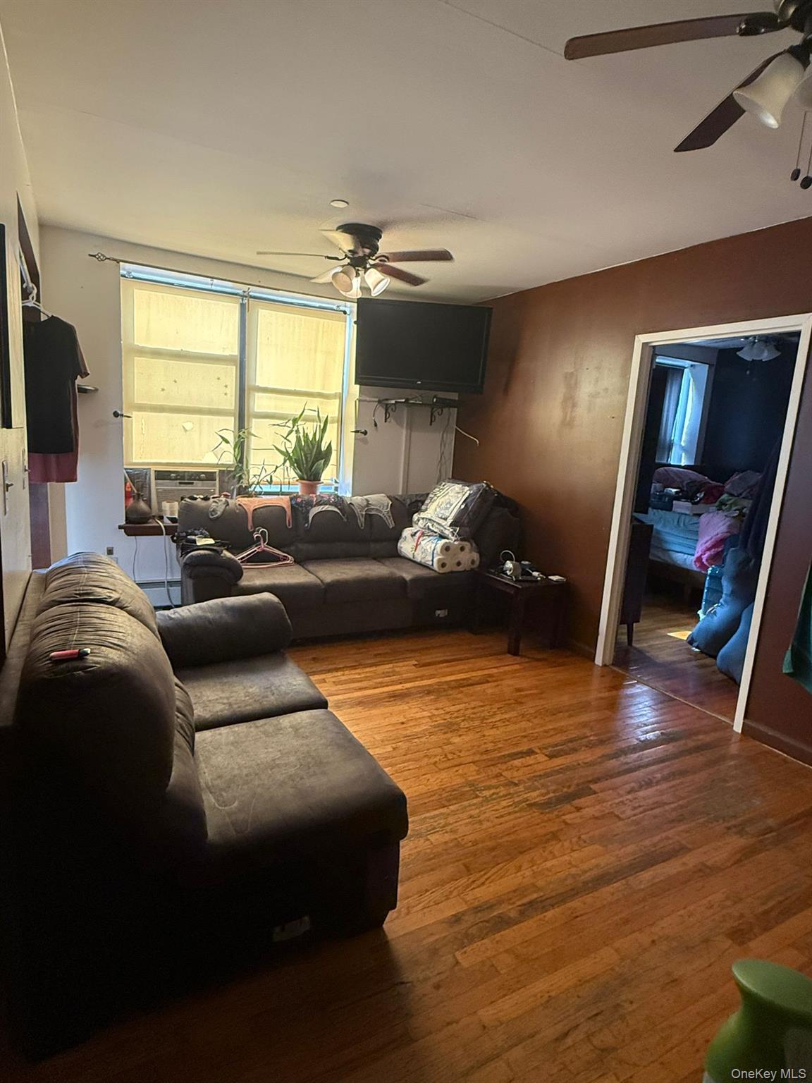 #2 photo, 2024 Hughes Avenue, ブロンクス区 Bronx , NY 10457