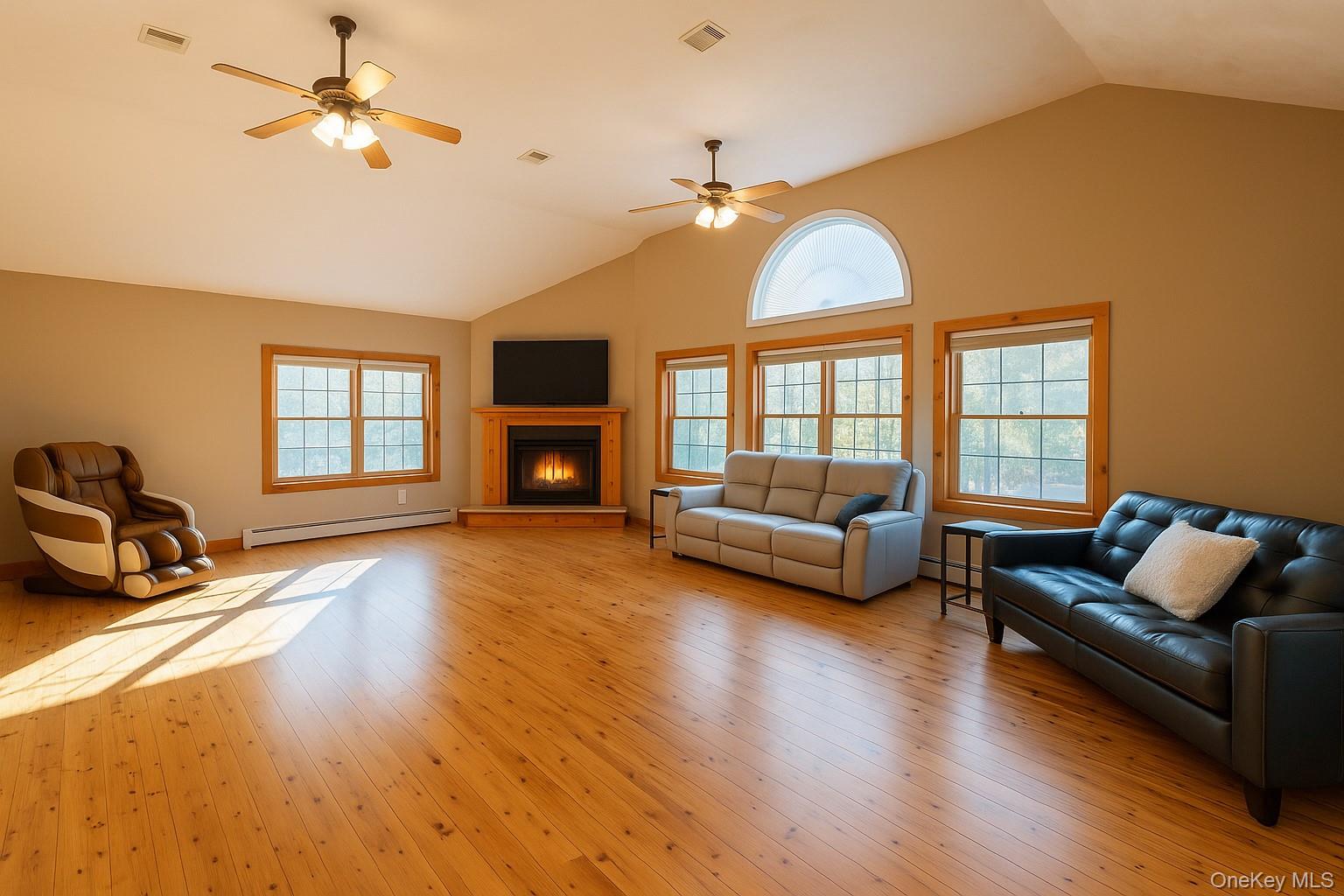 #14 photo, 109 3rd Street, Godeffroy , NY 12729