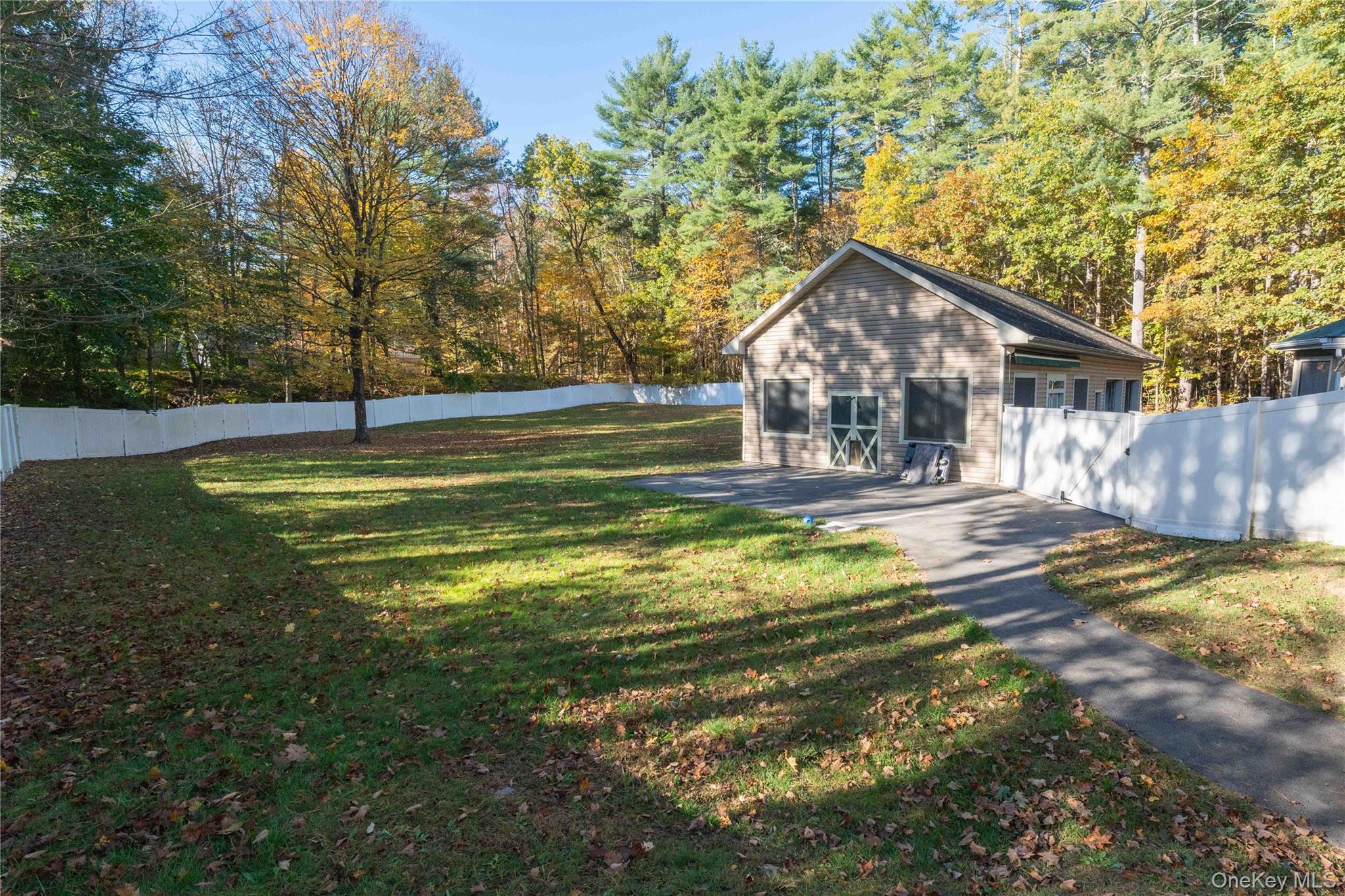 #5 photo, 109 3rd Street, Godeffroy , NY 12729