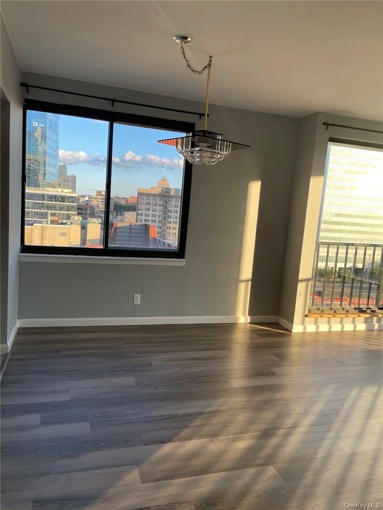 #10 photo, 10 Cottage Place, White Plains , NY 10601