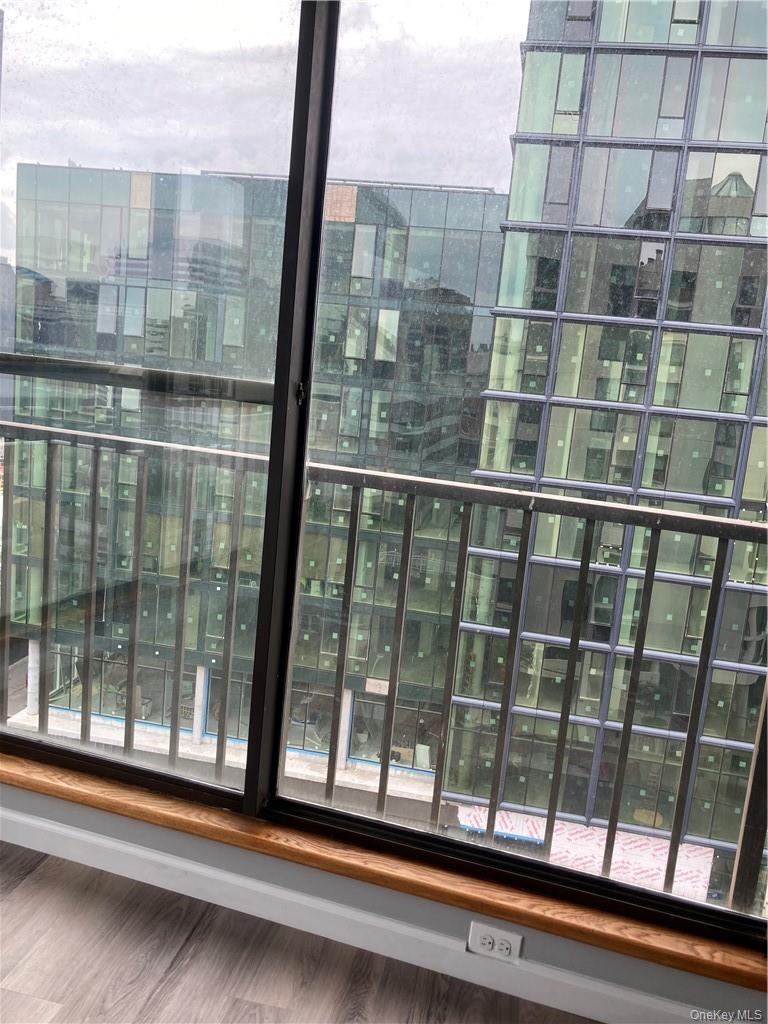 #13 photo, 10 Cottage Place, White Plains , NY 10601