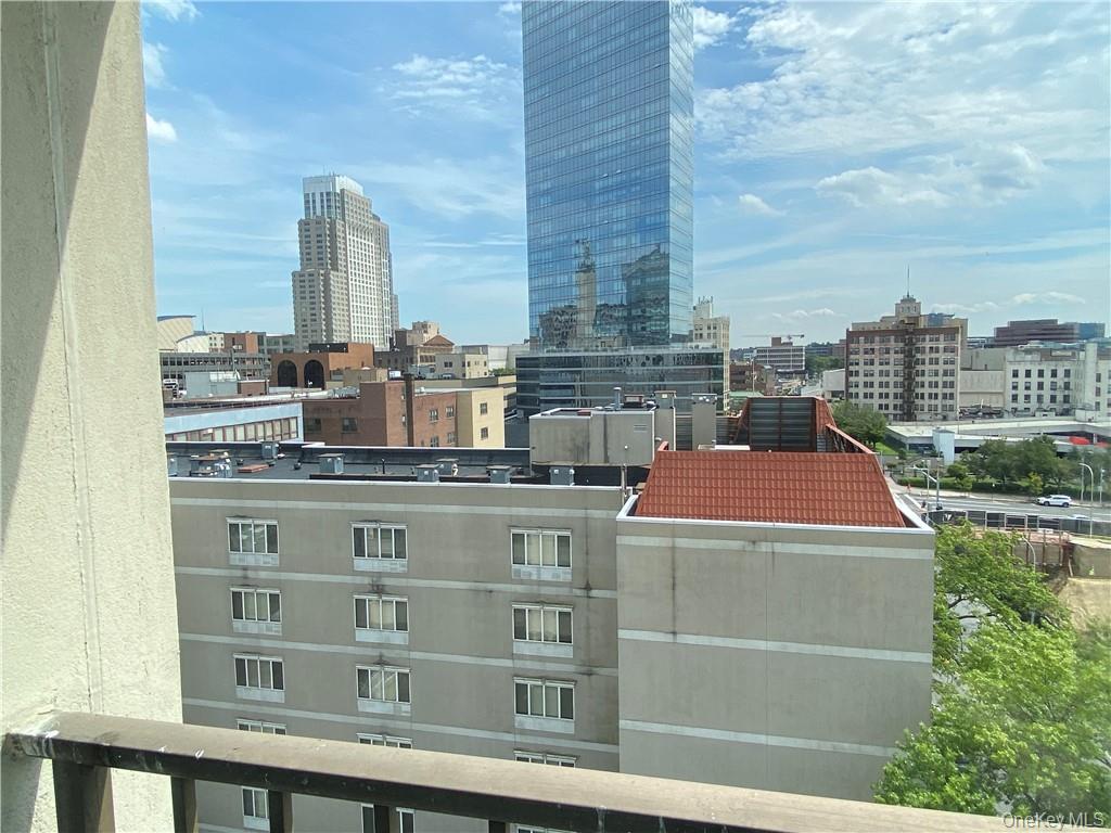 #3 photo, 10 Cottage Place, White Plains , NY 10601