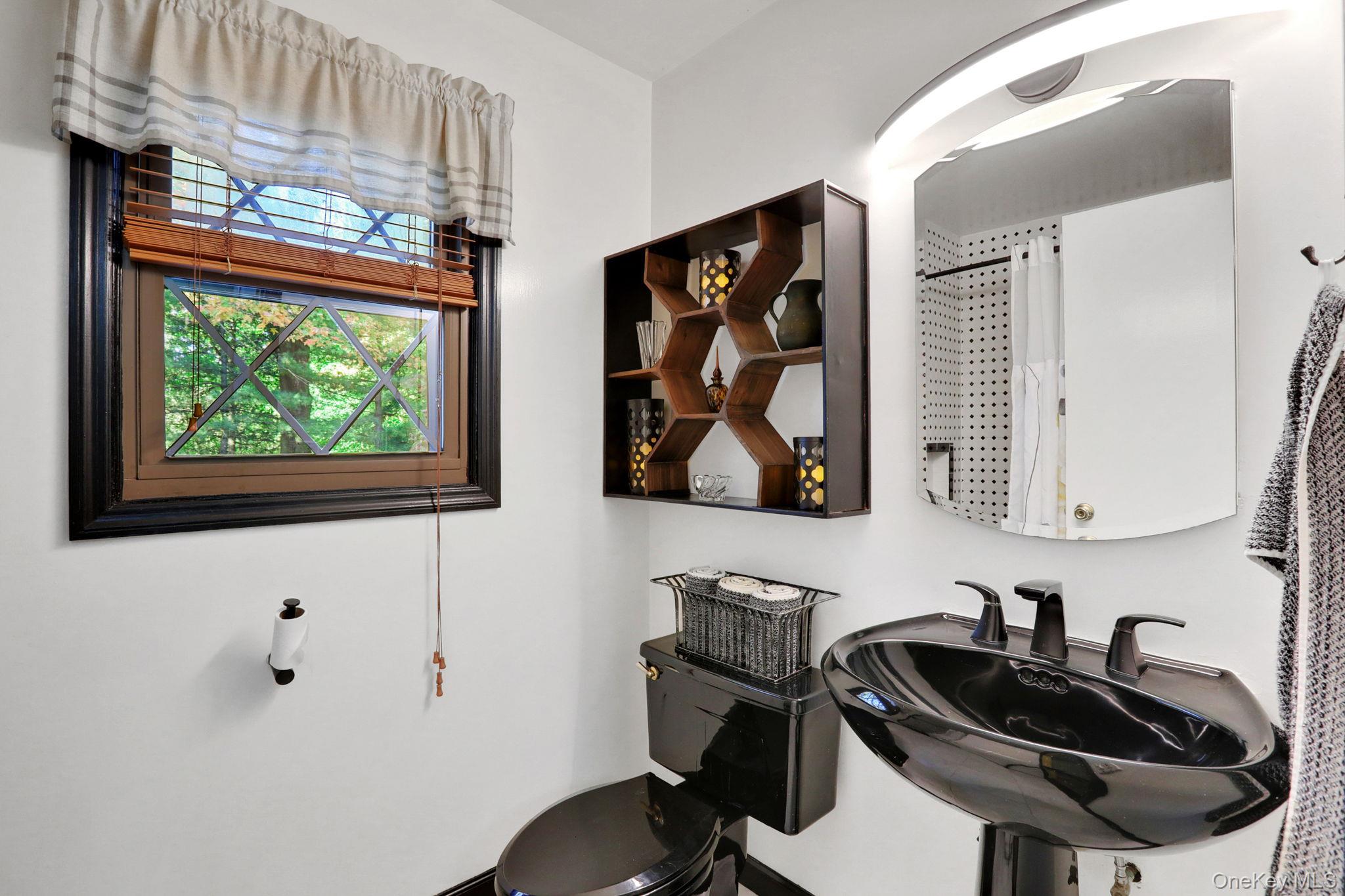 #14 photo, 10 Benton Road, Poughkeepsie , NY 12603