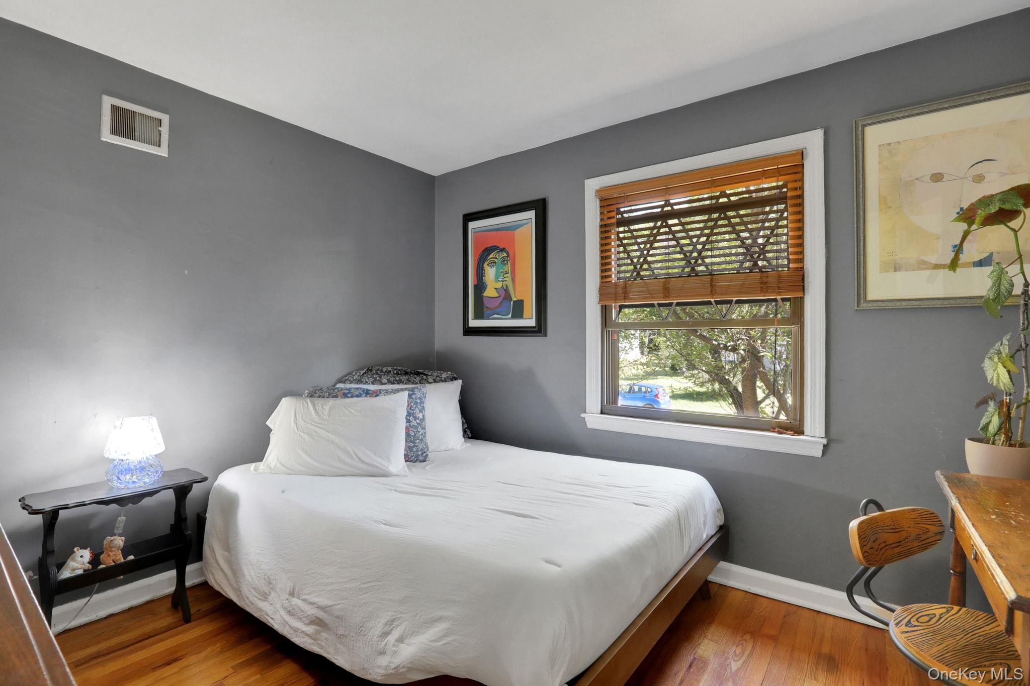 #20 photo, 10 Benton Road, Poughkeepsie , NY 12603