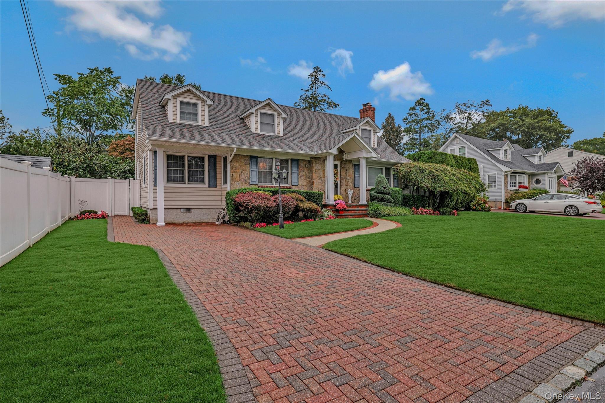 #2 photo, 45 Manchester Street, ナッソー郡 Westbury , NY 11590