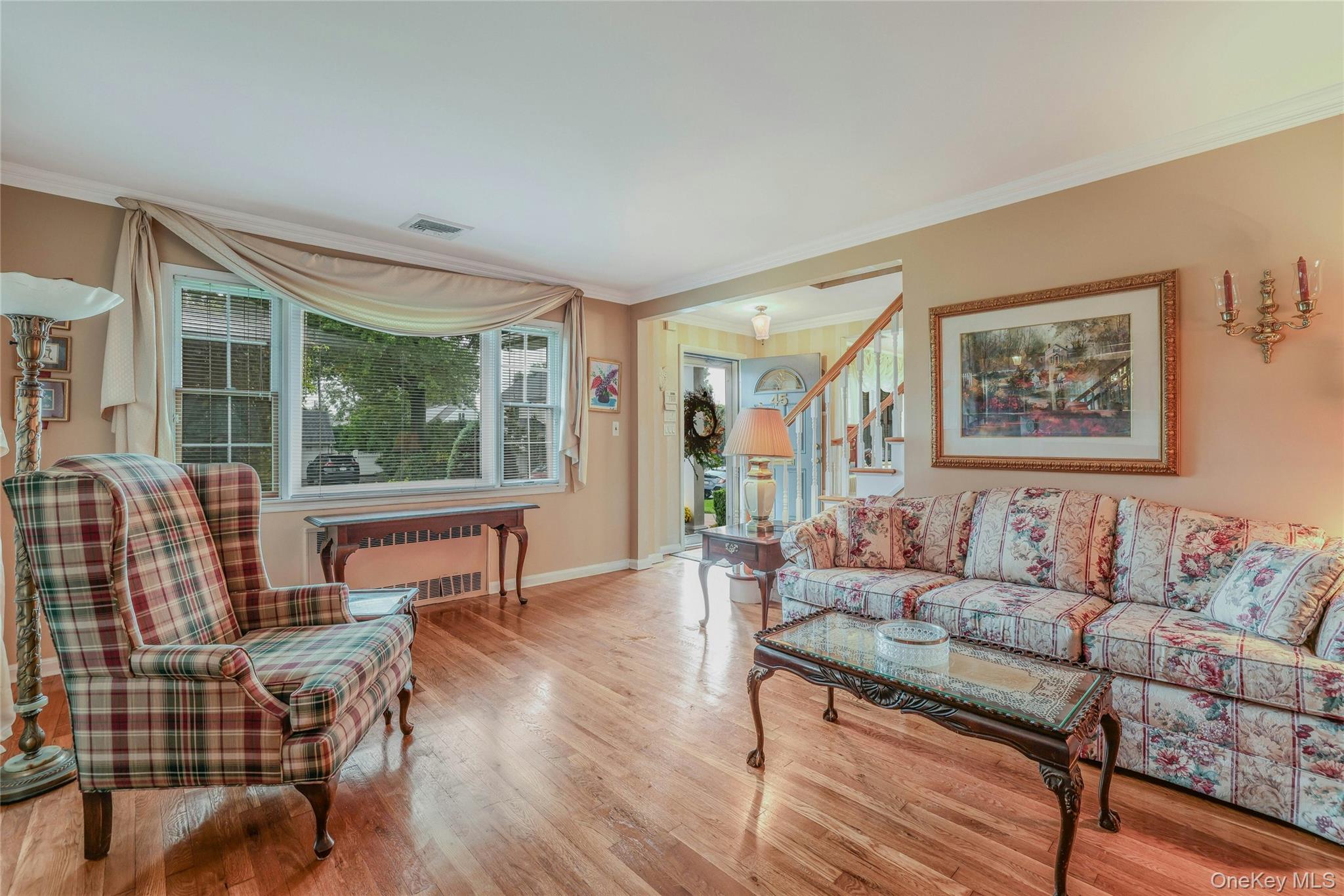 #7 photo, 45 Manchester Street, ナッソー郡 Westbury , NY 11590