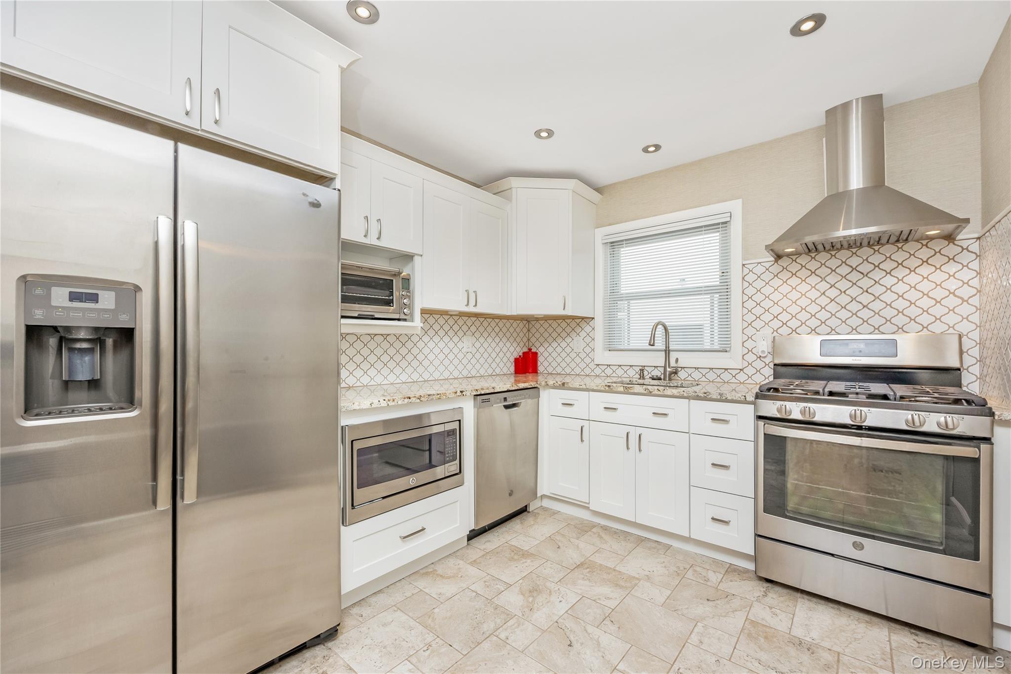 #10 photo, 342 Lucille Avenue, ナッソー郡 Elmont , NY 11003