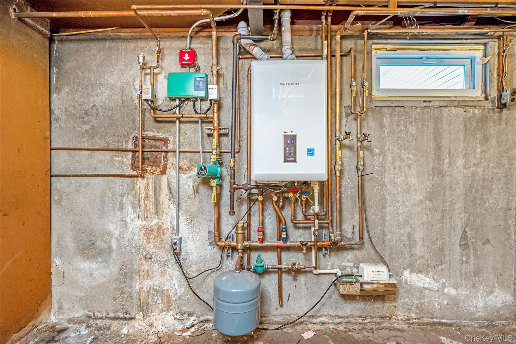 #18 photo, 342 Lucille Avenue, ナッソー郡 Elmont , NY 11003