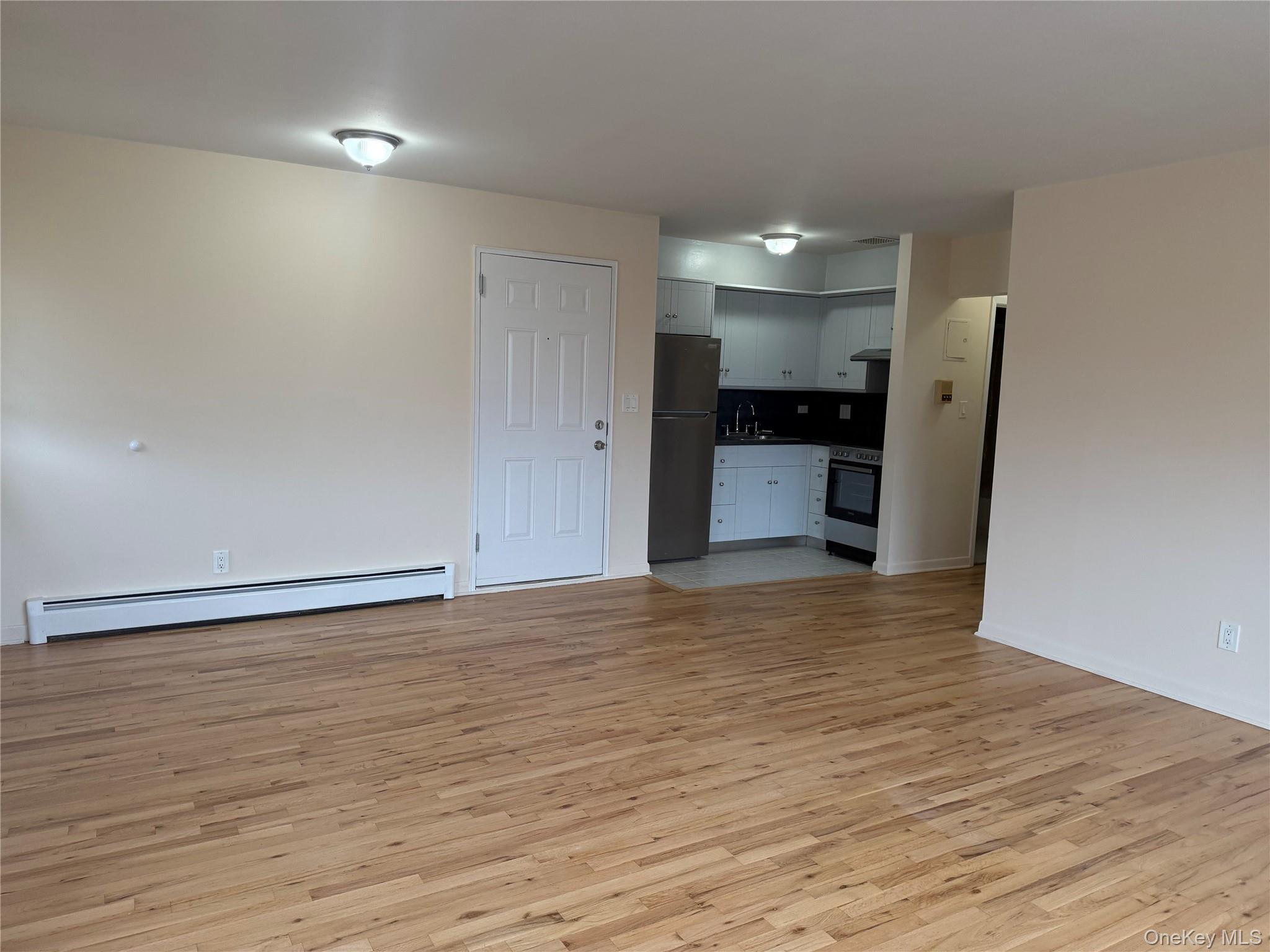 #5 photo, 61-26 164 Street, クイーンズ区 Fresh Meadows , NY 11365