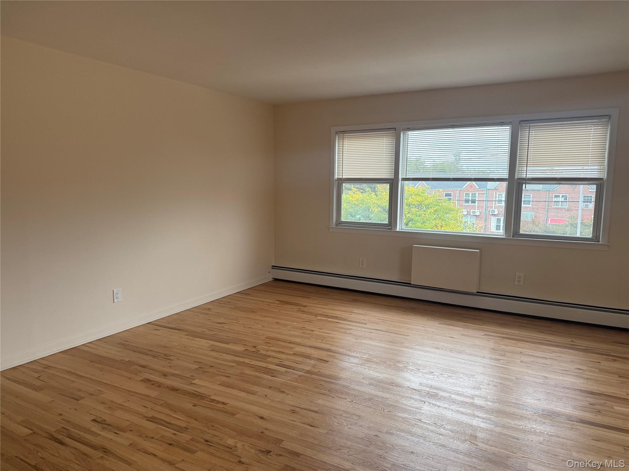 #7 photo, 61-26 164 Street, クイーンズ区 Fresh Meadows , NY 11365