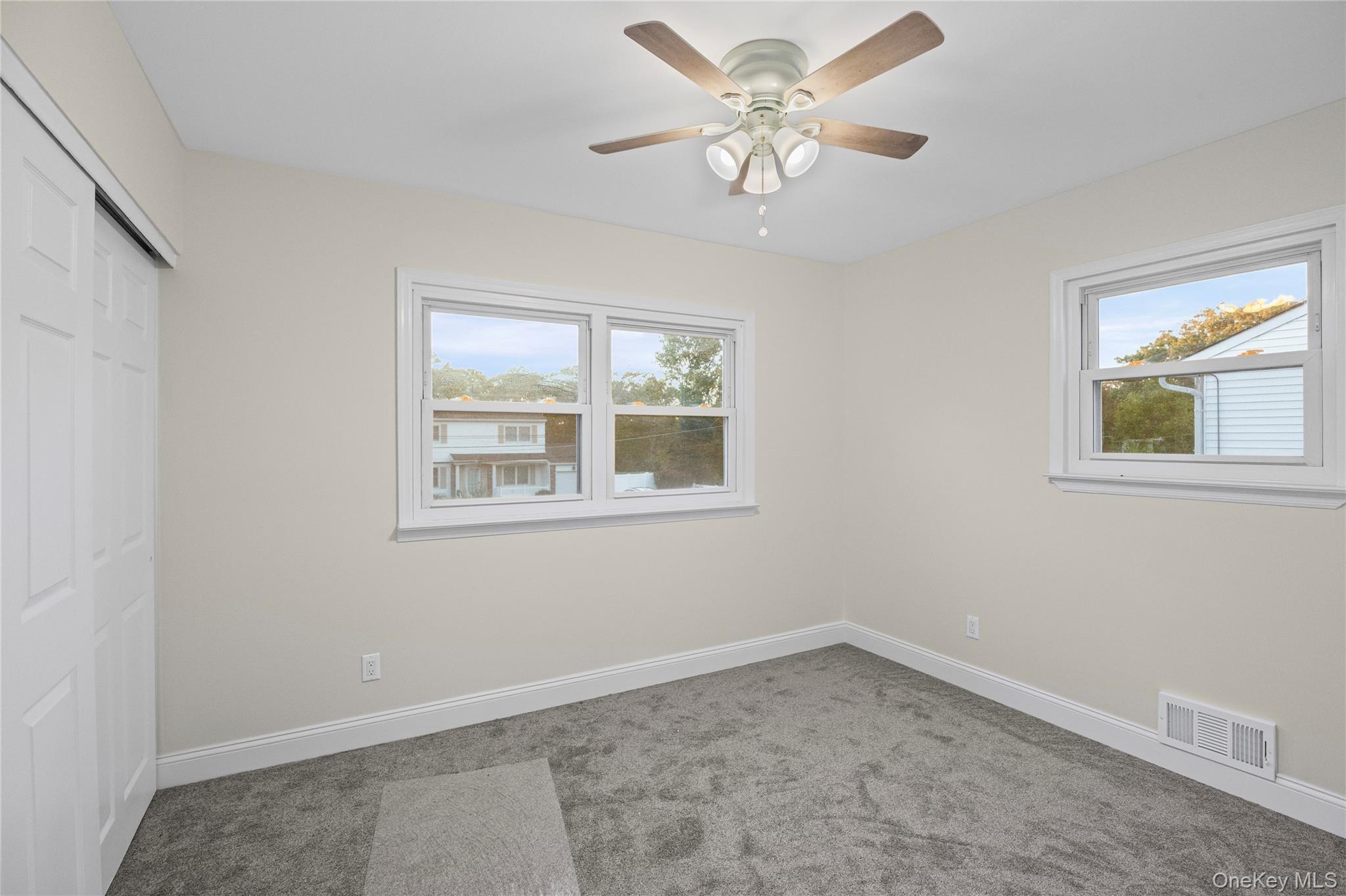 #20 photo, 31 Colony Road, サフォーク郡 Port Jefferson Station , NY 11776