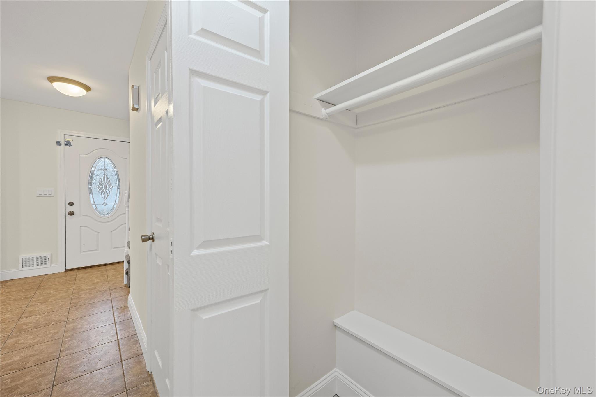 #9 photo, 31 Colony Road, サフォーク郡 Port Jefferson Station , NY 11776