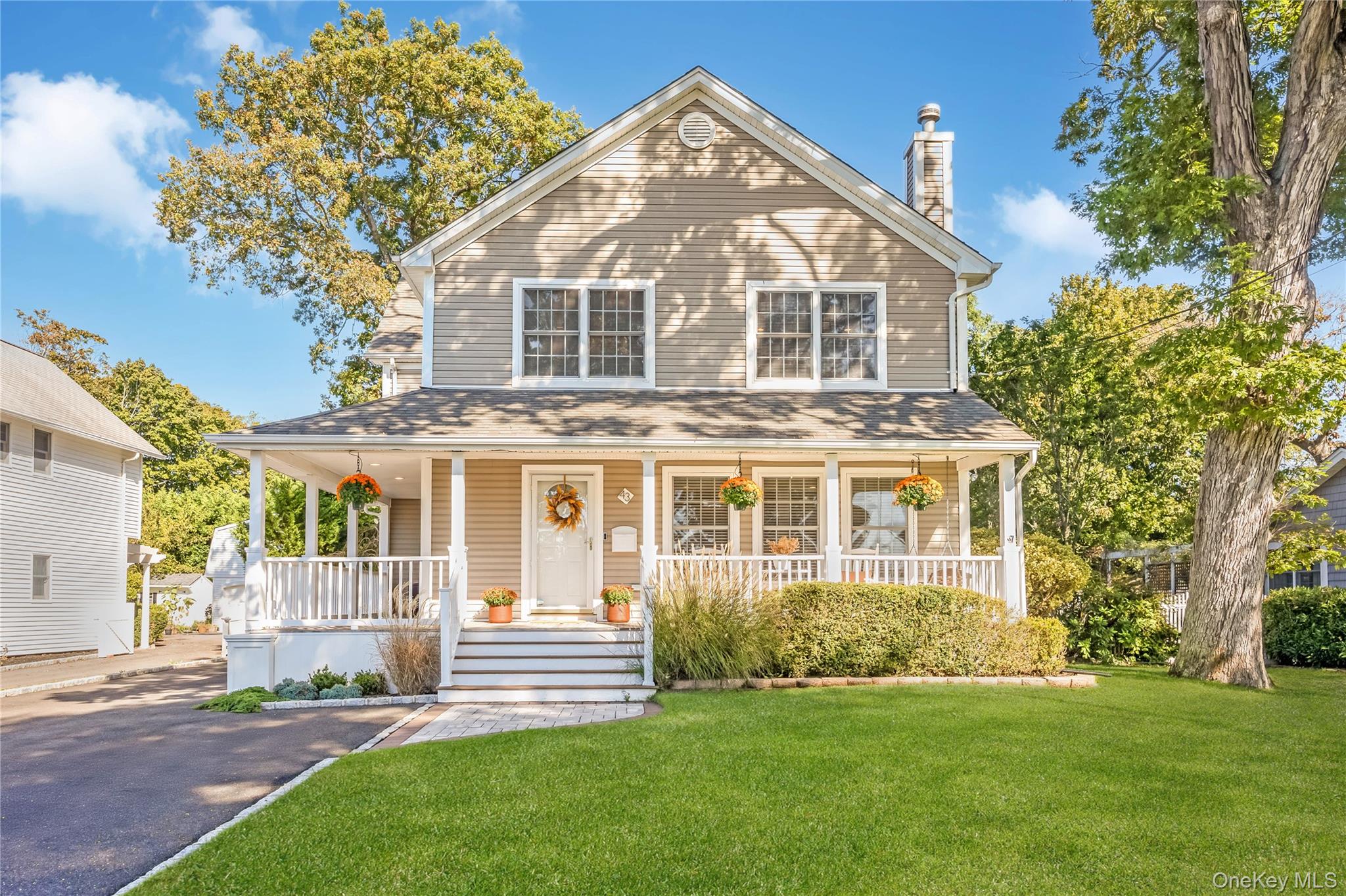 #1 photo, 43 Pine Street, Sayville , NY 11782