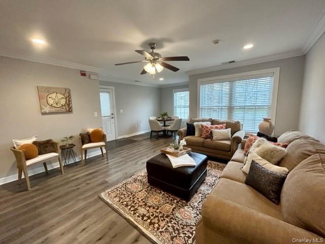 #4 photo, 505 Vista View Drive, サフォーク郡 Farmingville , NY 11738