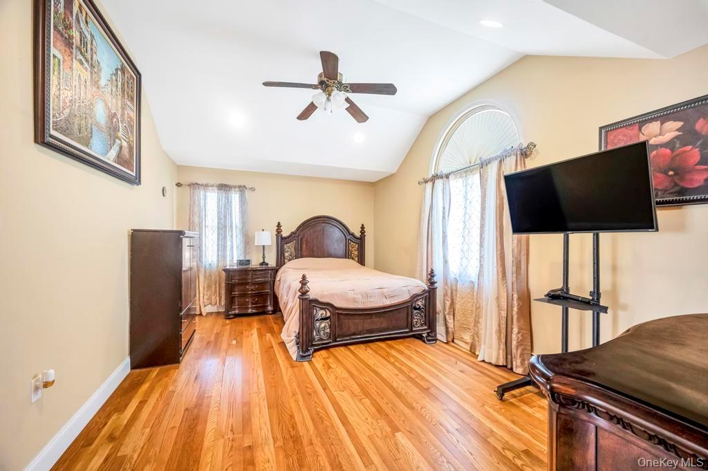 #13 photo, 43 Prince Street, New Hyde Park , NY 11040