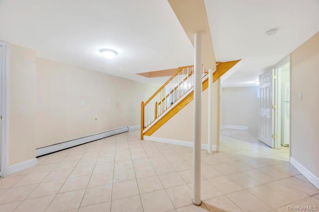 #18 photo, 43 Prince Street, New Hyde Park , NY 11040