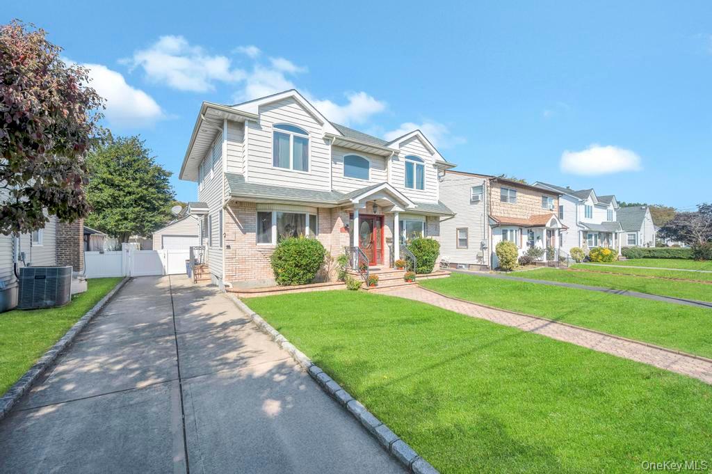 #2 photo, 43 Prince Street, New Hyde Park , NY 11040