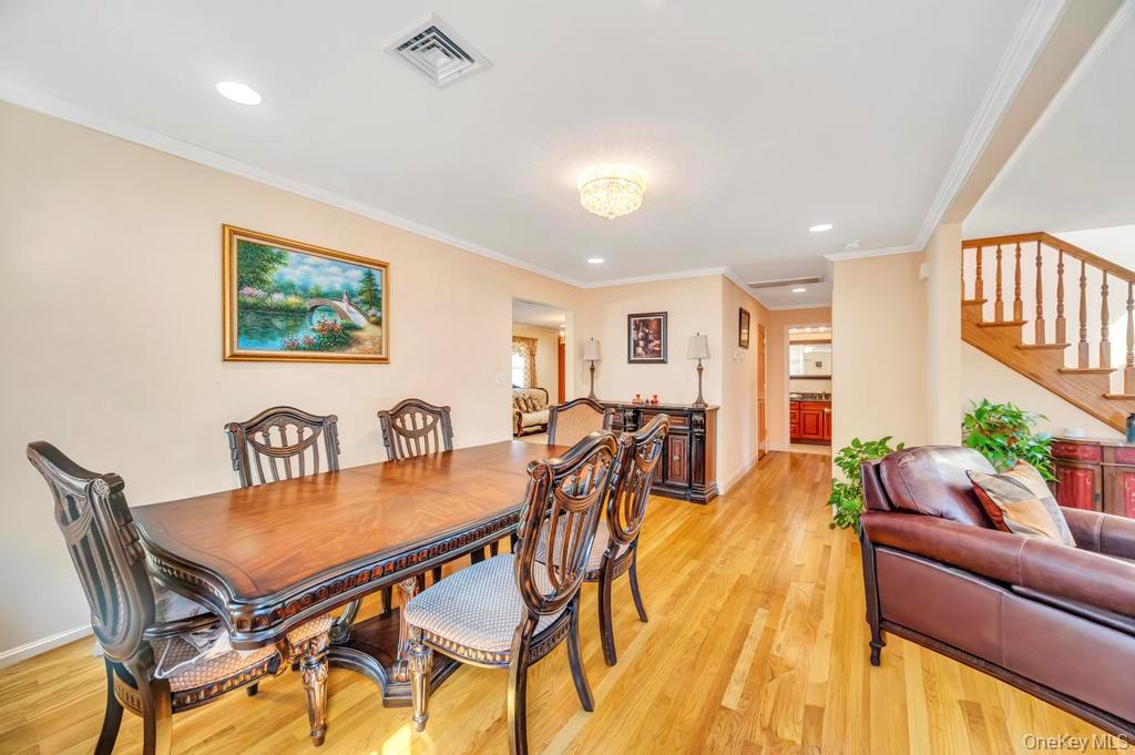 #4 photo, 43 Prince Street, New Hyde Park , NY 11040