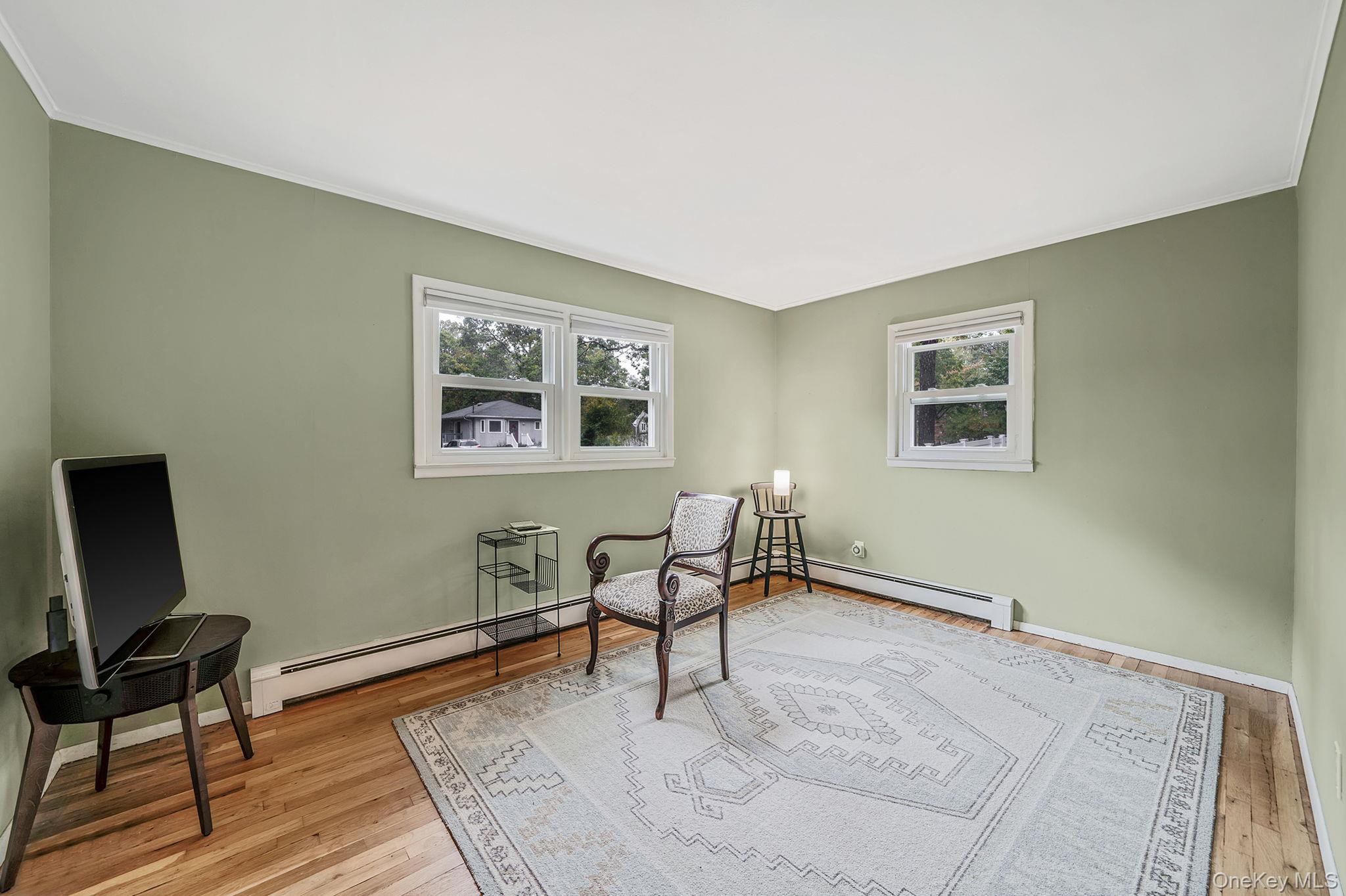 #10 photo, 15 Raymond Avenue, サフォーク郡 Farmingville , NY 11738