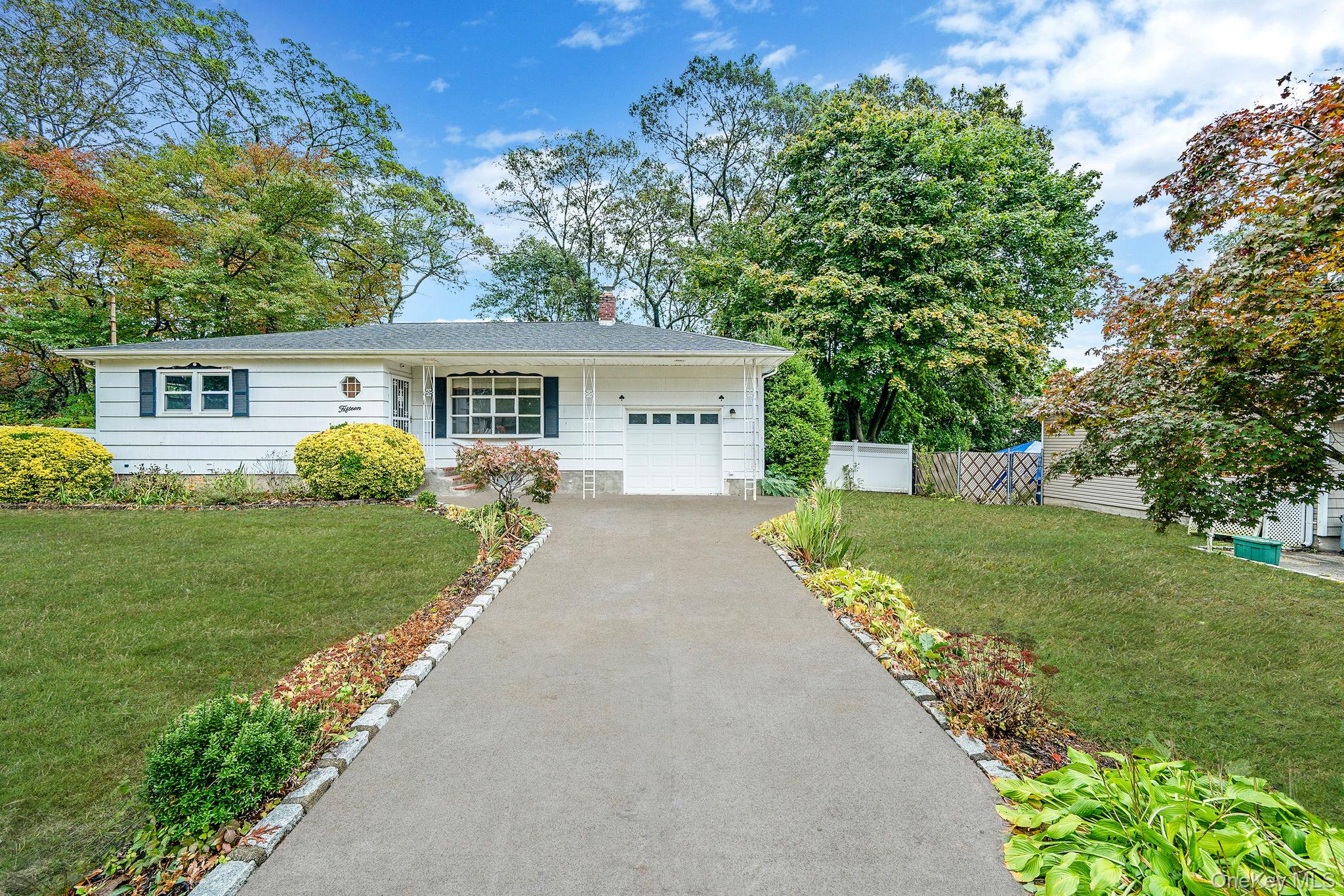 #15 photo, 15 Raymond Avenue, サフォーク郡 Farmingville , NY 11738