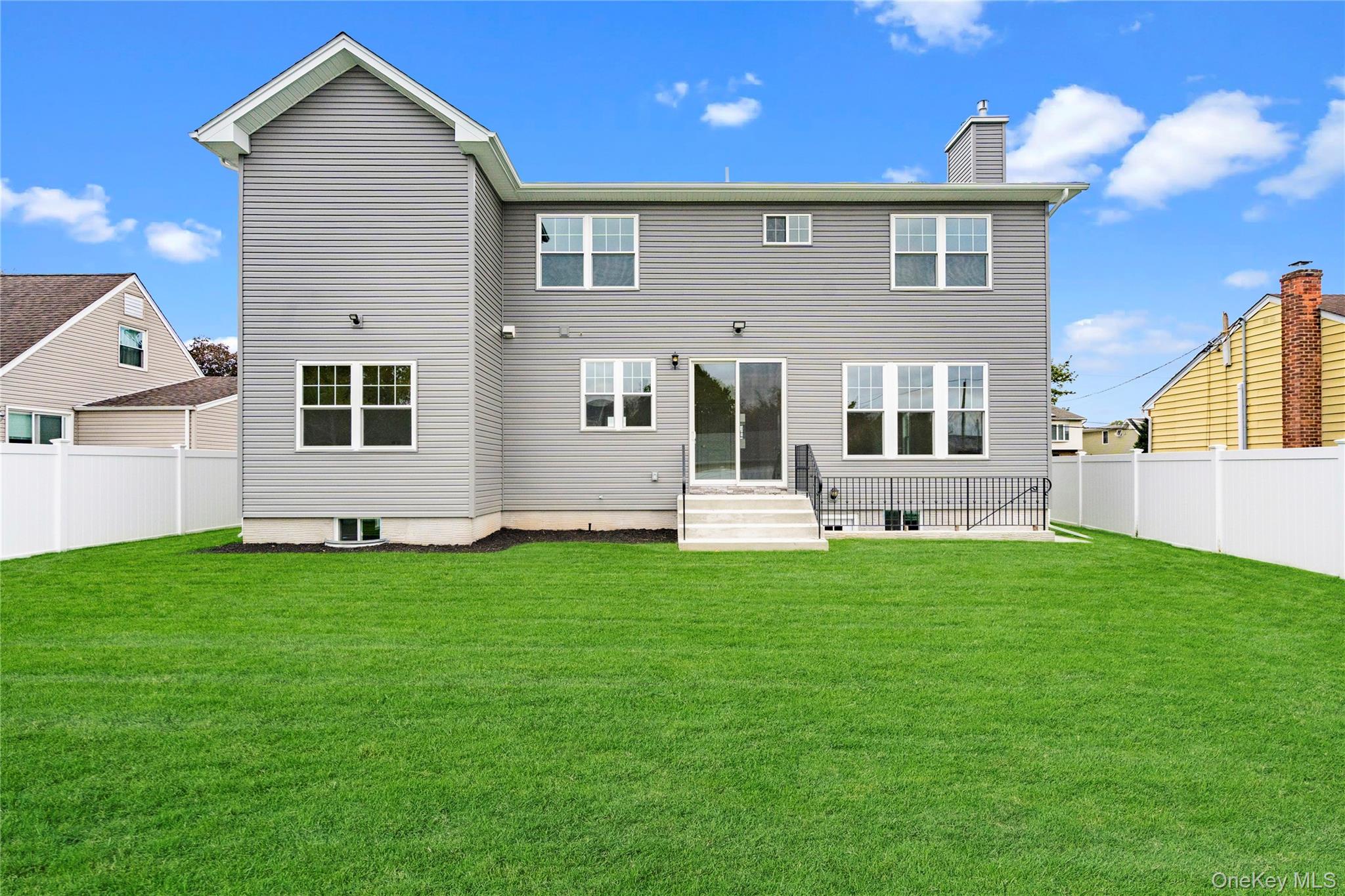 #19 photo, 23 Cove Lane, ナッソー郡 Levittown , NY 11756