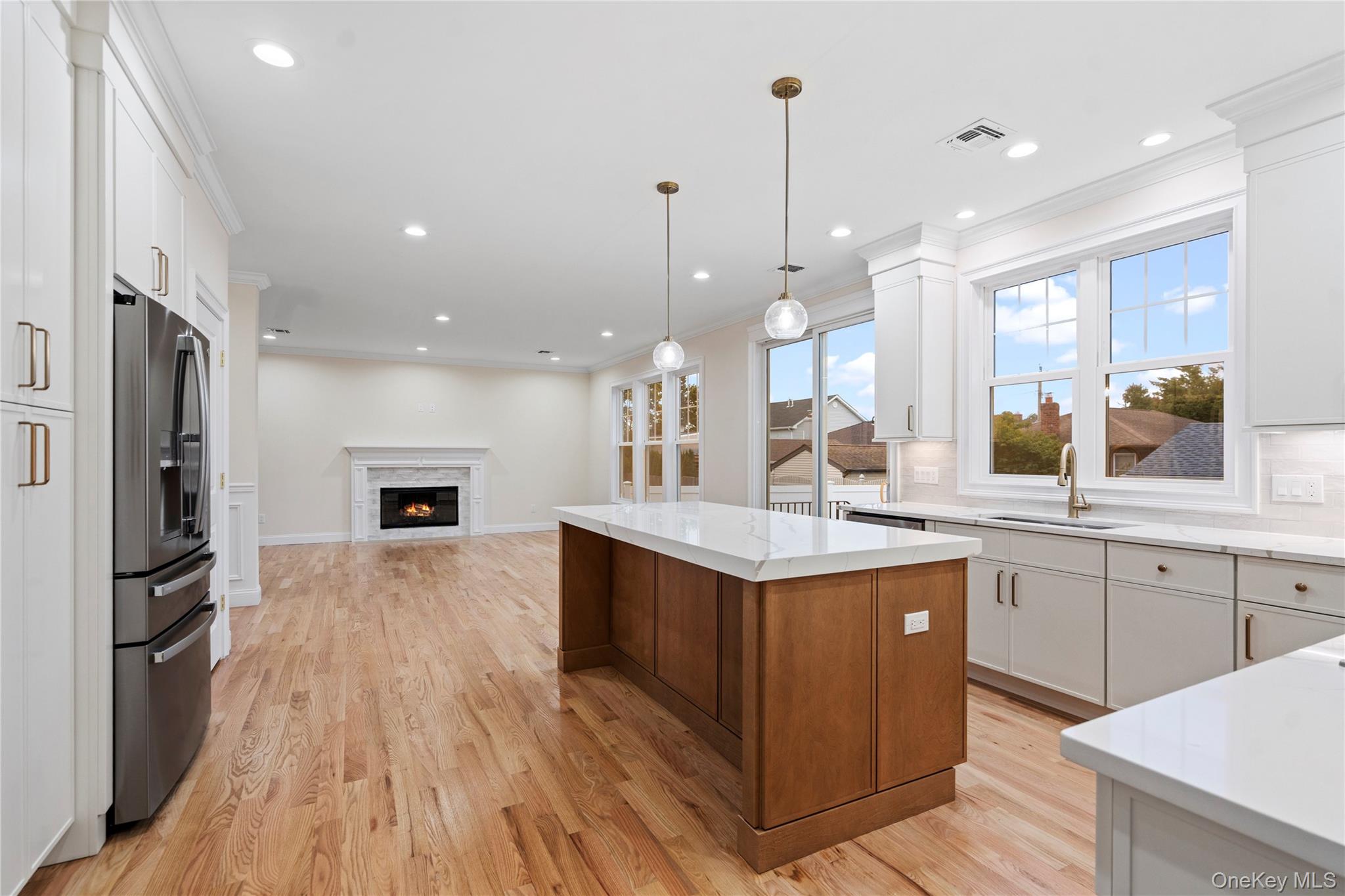 #7 photo, 23 Cove Lane, ナッソー郡 Levittown , NY 11756