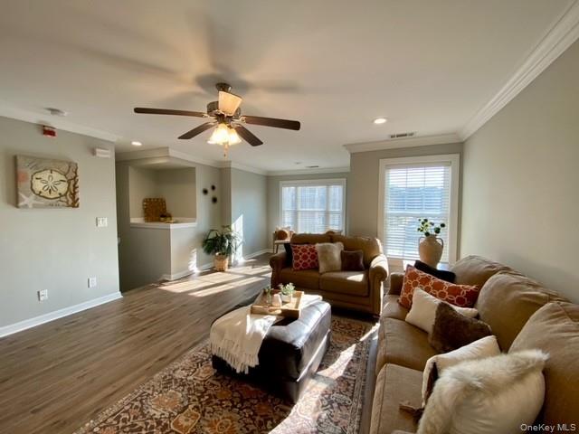 #5 photo, 1301 Vista View Drive, サフォーク郡 Farmingville , NY 11738