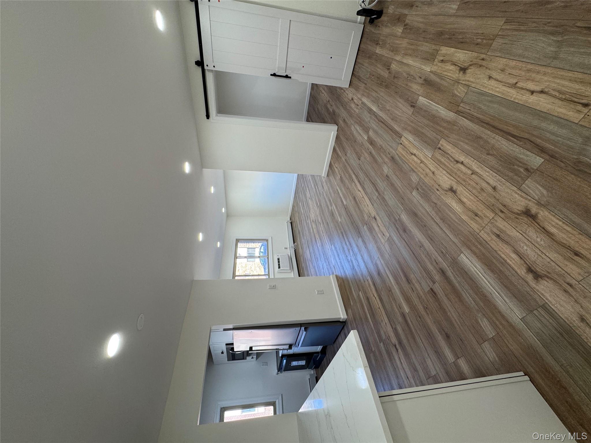 #3 photo, 2449I union Avenue, サフォーク郡 Islip , NY 11751