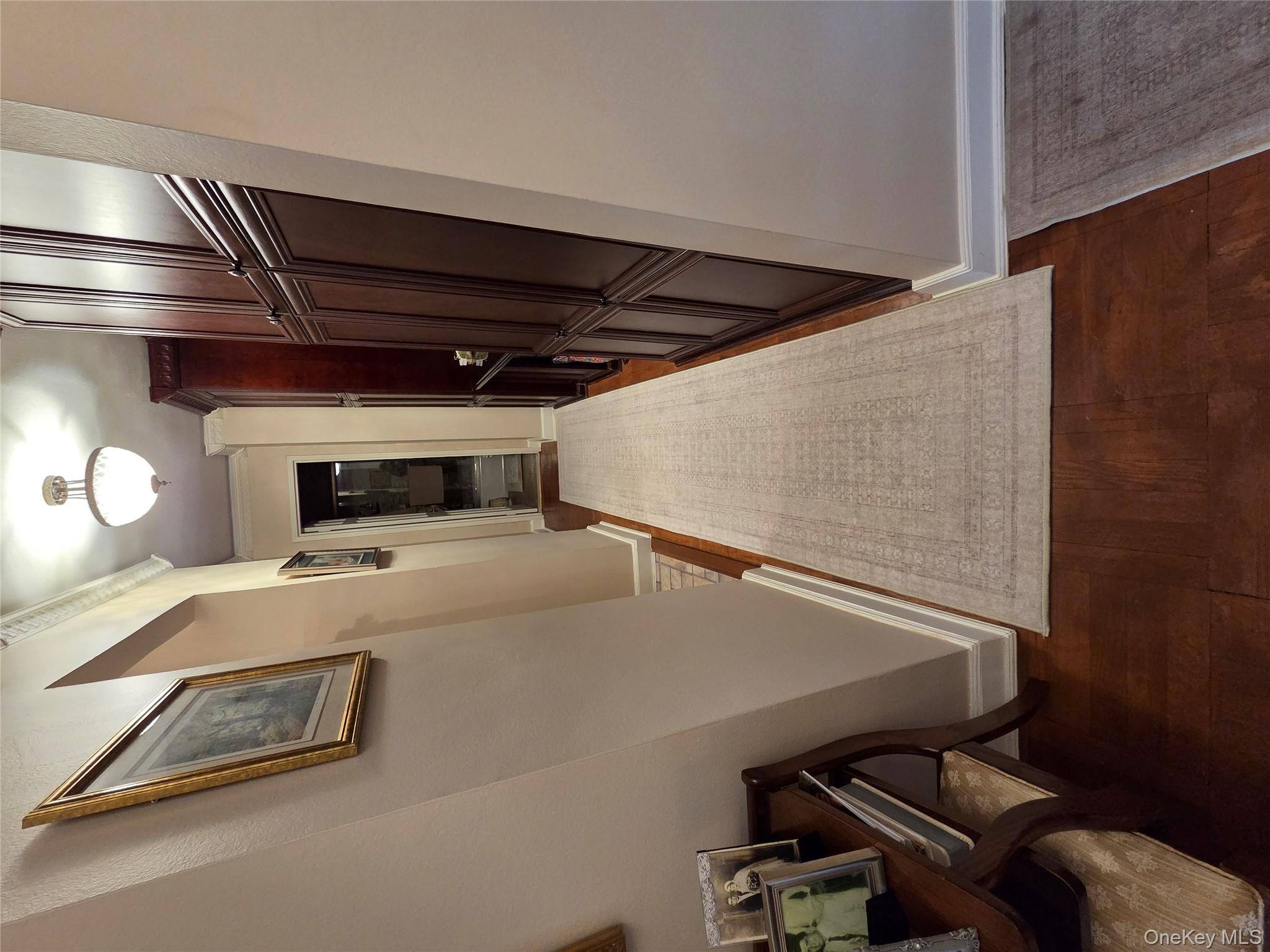 #12 photo, 18-05 215th Street, クイーンズ区 Bayside , NY 11360