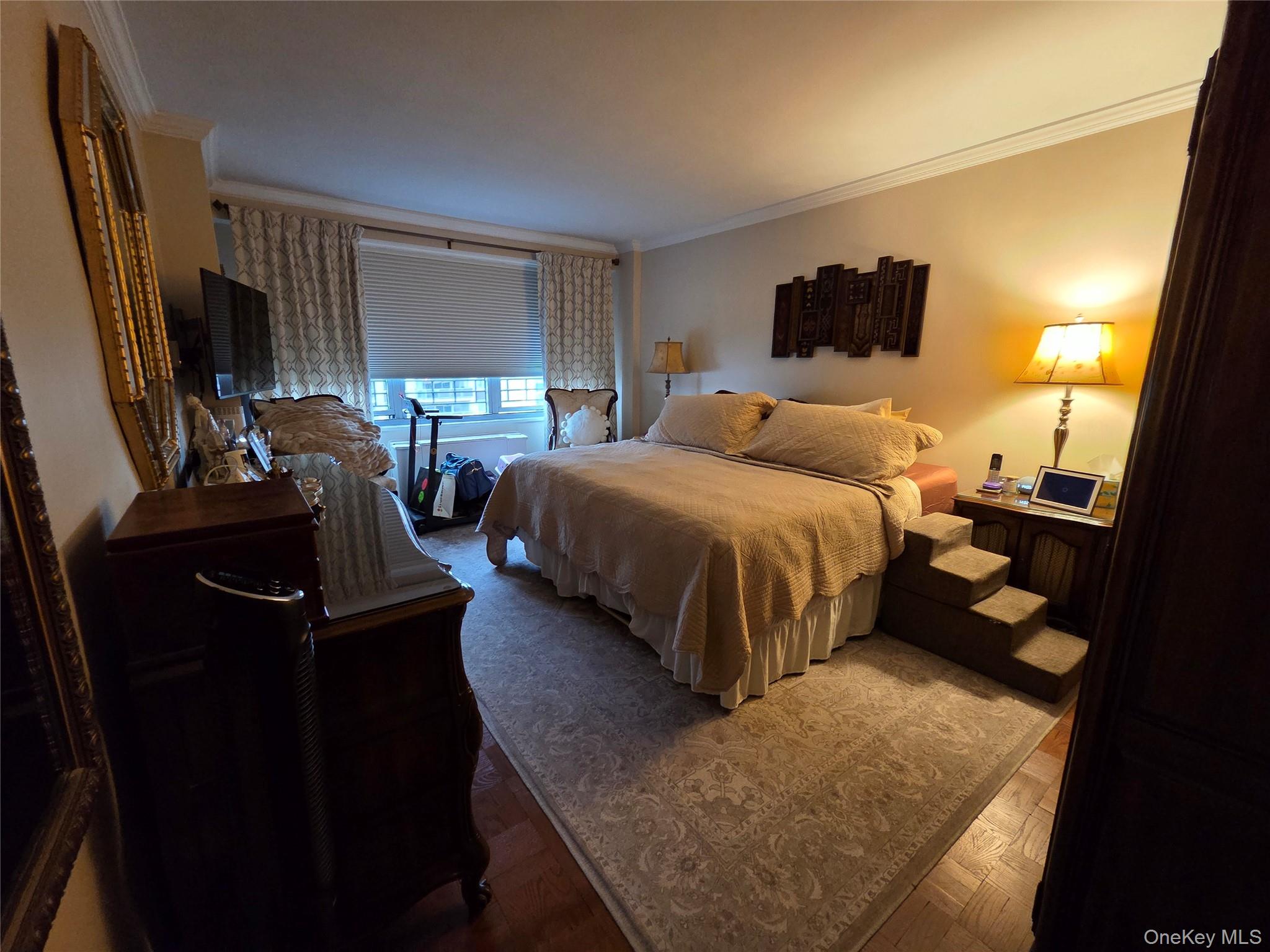 #5 photo, 18-05 215th Street, クイーンズ区 Bayside , NY 11360