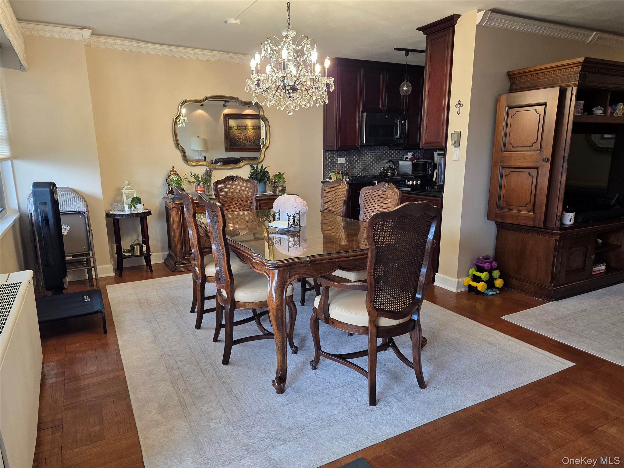 #7 photo, 18-05 215th Street, クイーンズ区 Bayside , NY 11360