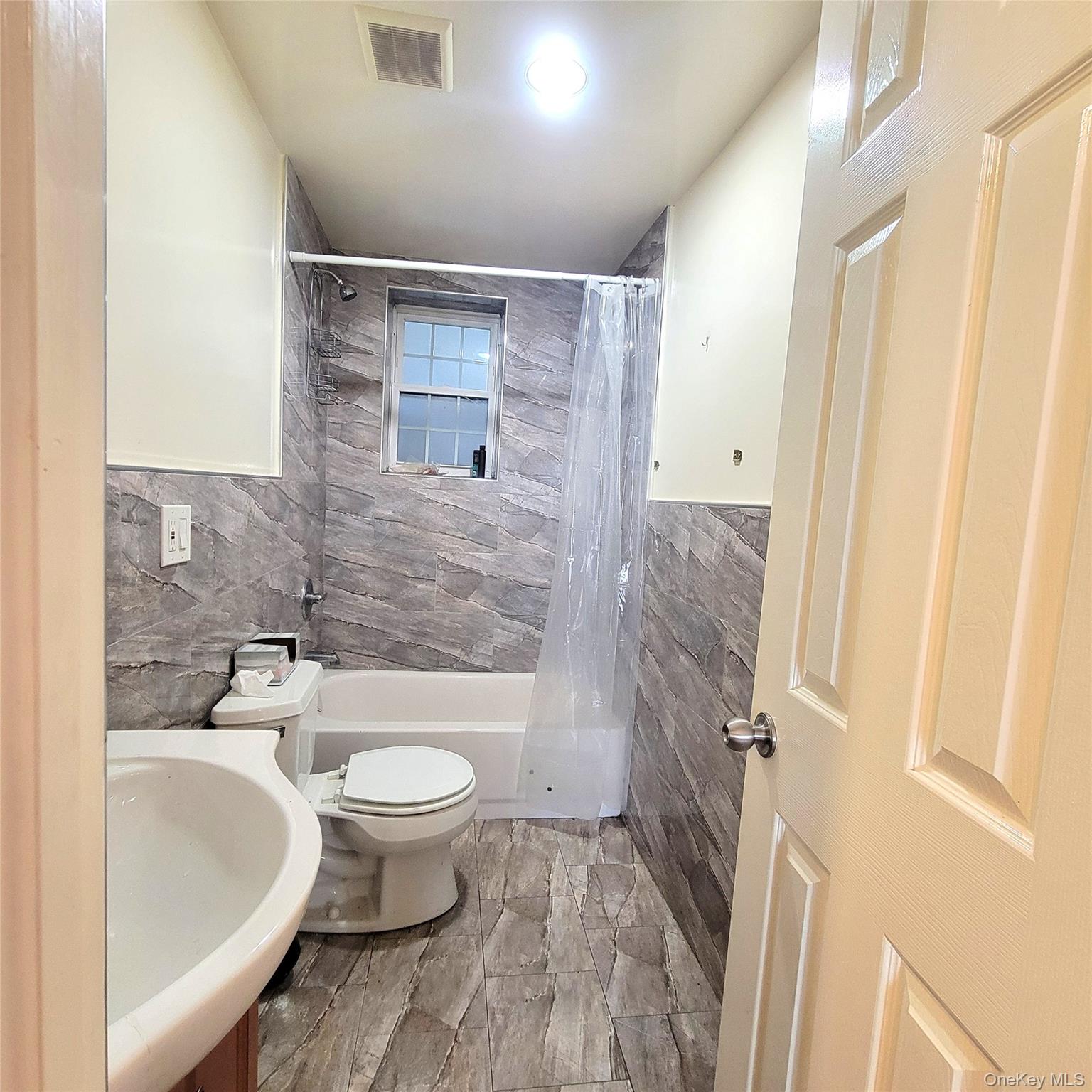 #12 photo, 39-73 64 Street, クイーンズ区 Woodside , NY 11377