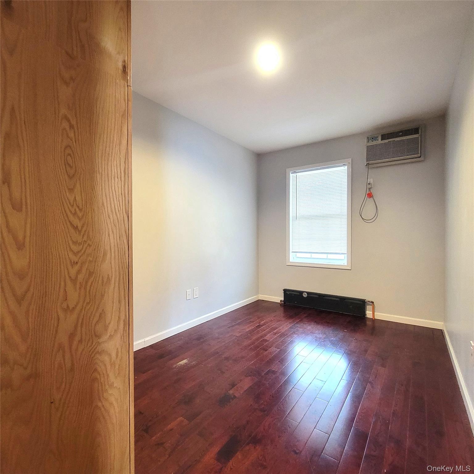 #8 photo, 39-73 64 Street, クイーンズ区 Woodside , NY 11377