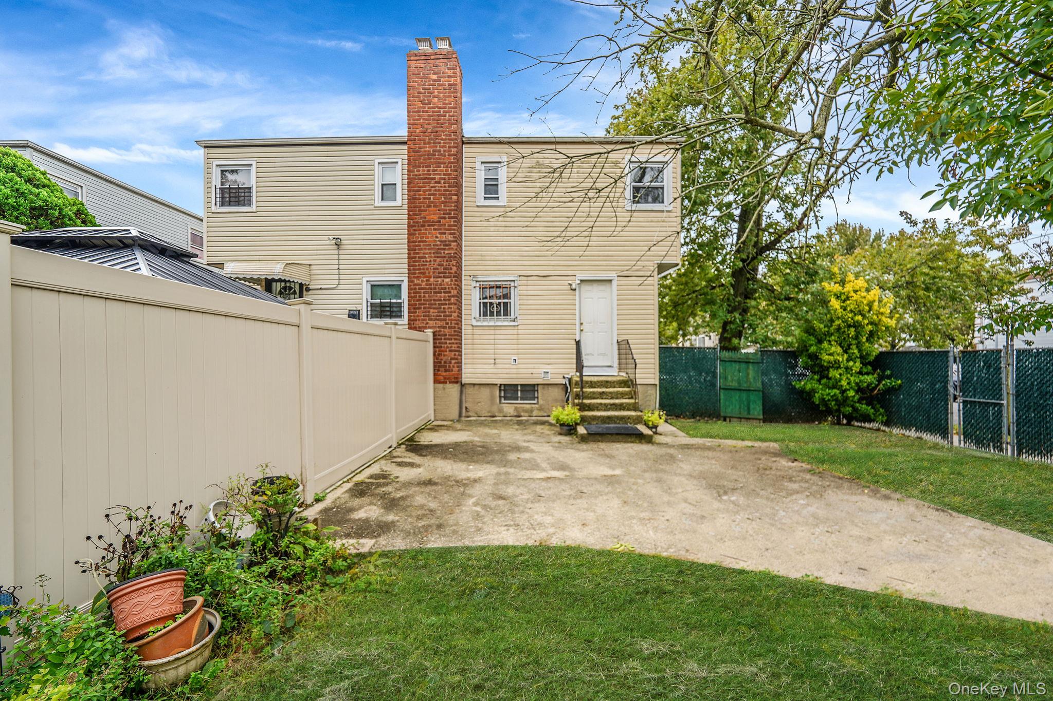 #4 photo, 25701 149th Road, クイーンズ区 Rosedale , NY 11422