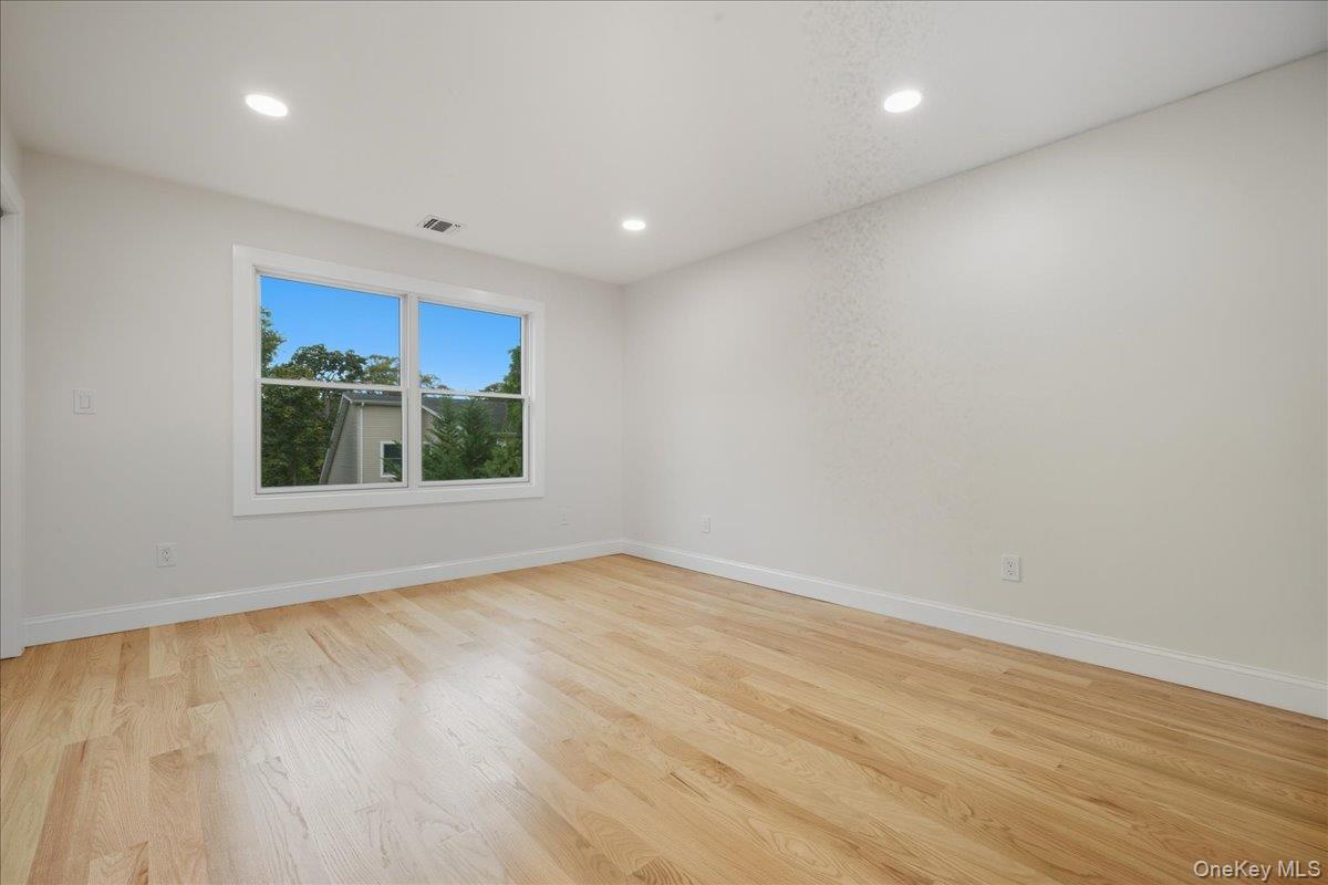 #19 photo, 1420 Poulson Street, ナッソー郡 Wantagh , NY 11793